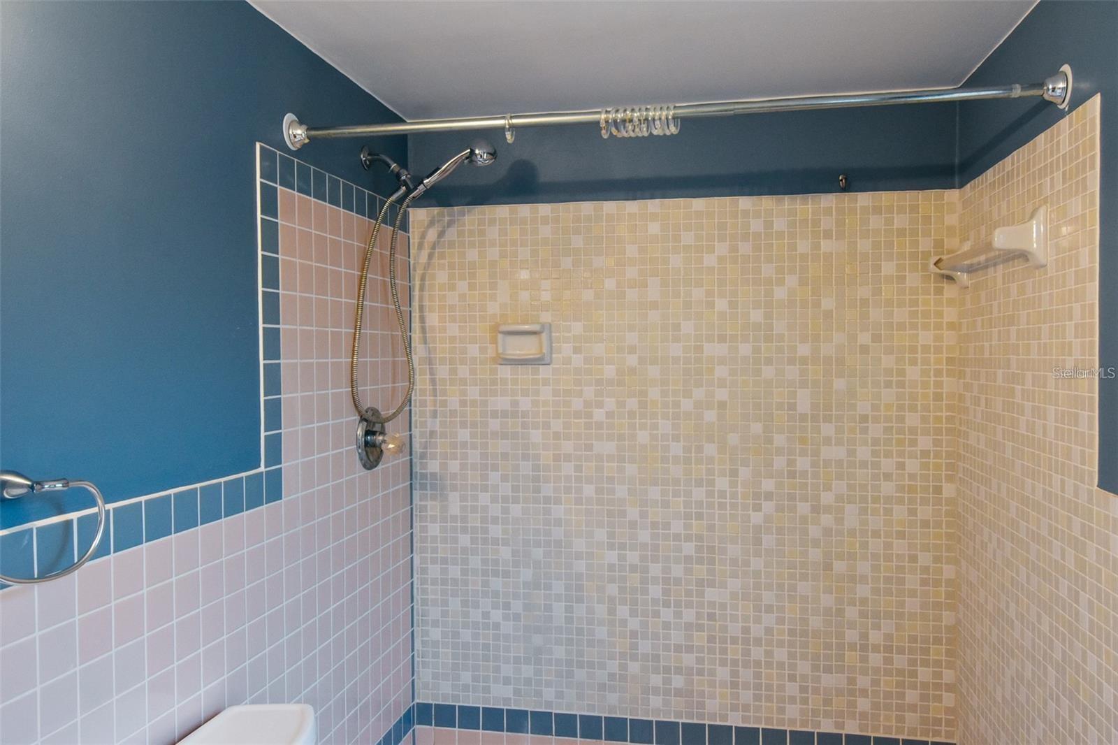 1000 S SEMORAN BLVD #811, WINTER PARK, FL, 32792