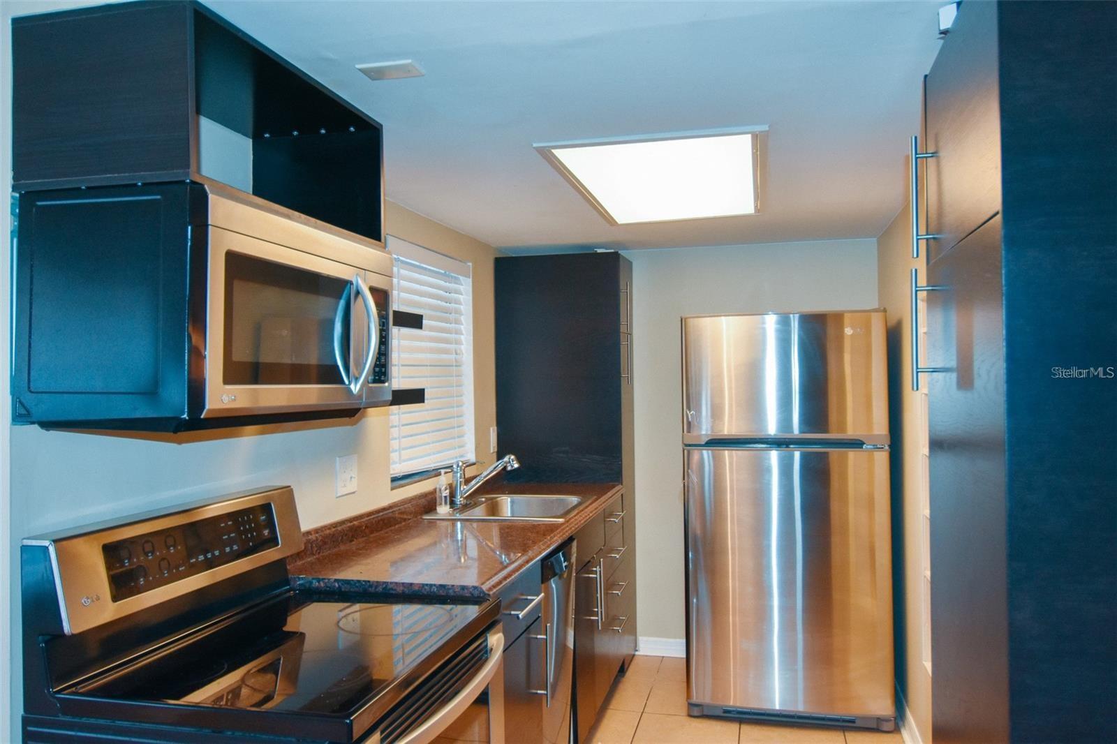 1000 S SEMORAN BLVD #811, WINTER PARK, FL, 32792