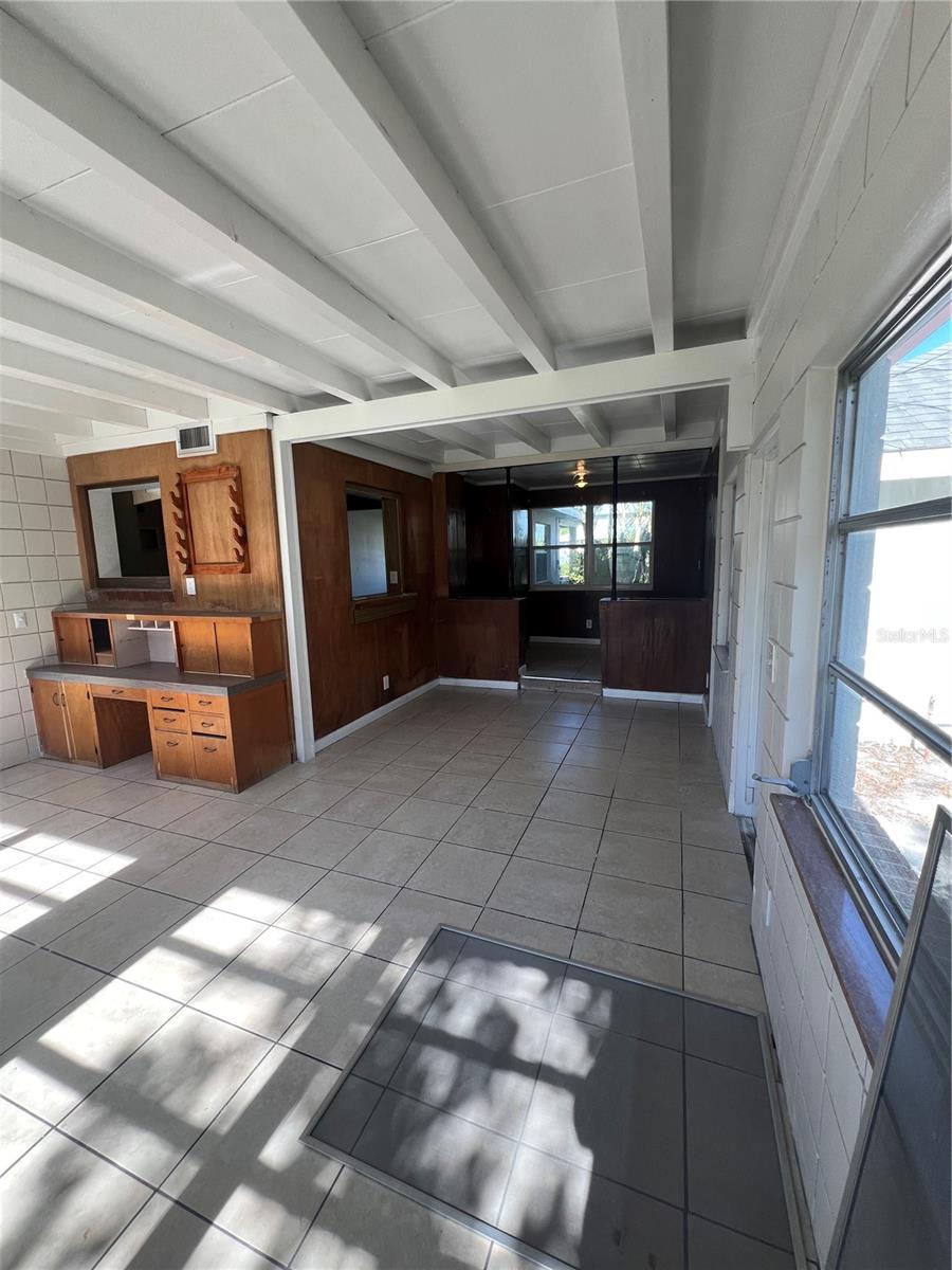 2508 50TH AVE N, ST PETERSBURG, FL, 33714