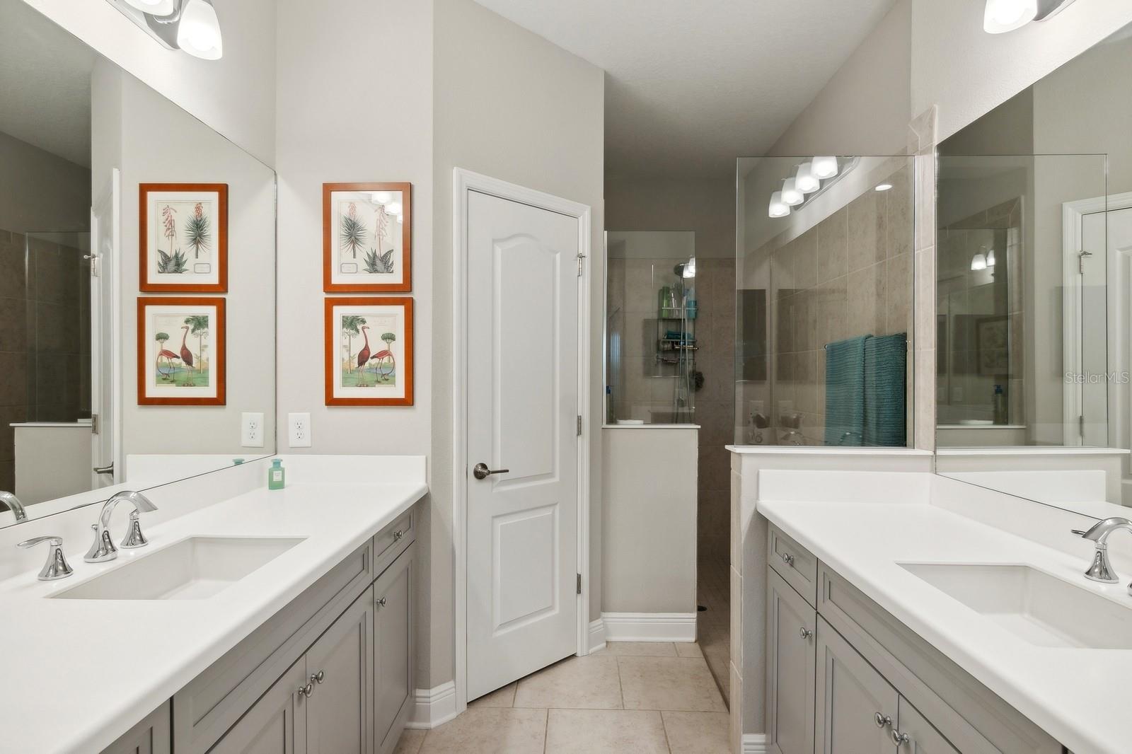 10025 LAKE WALES CIR, SARASOTA, FL, 34241