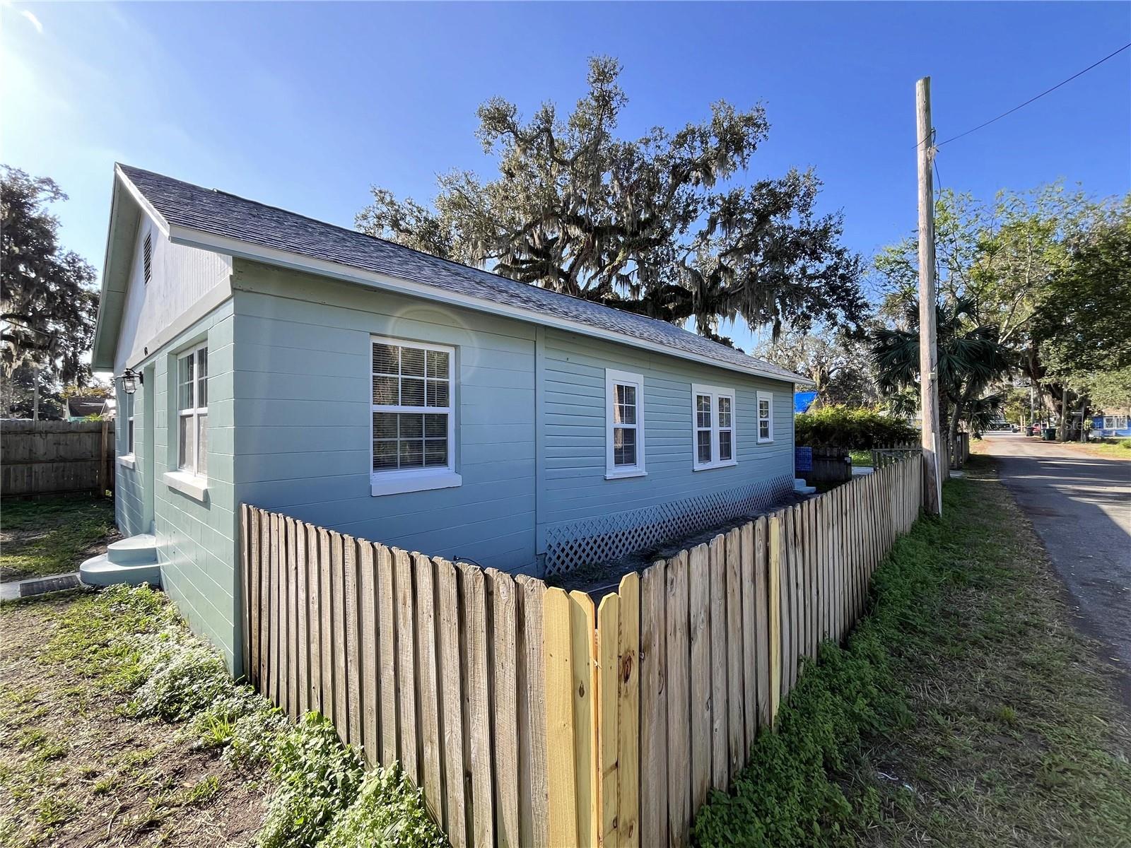 448 PALM ST, NEW SMYRNA BEACH, FL, 32168