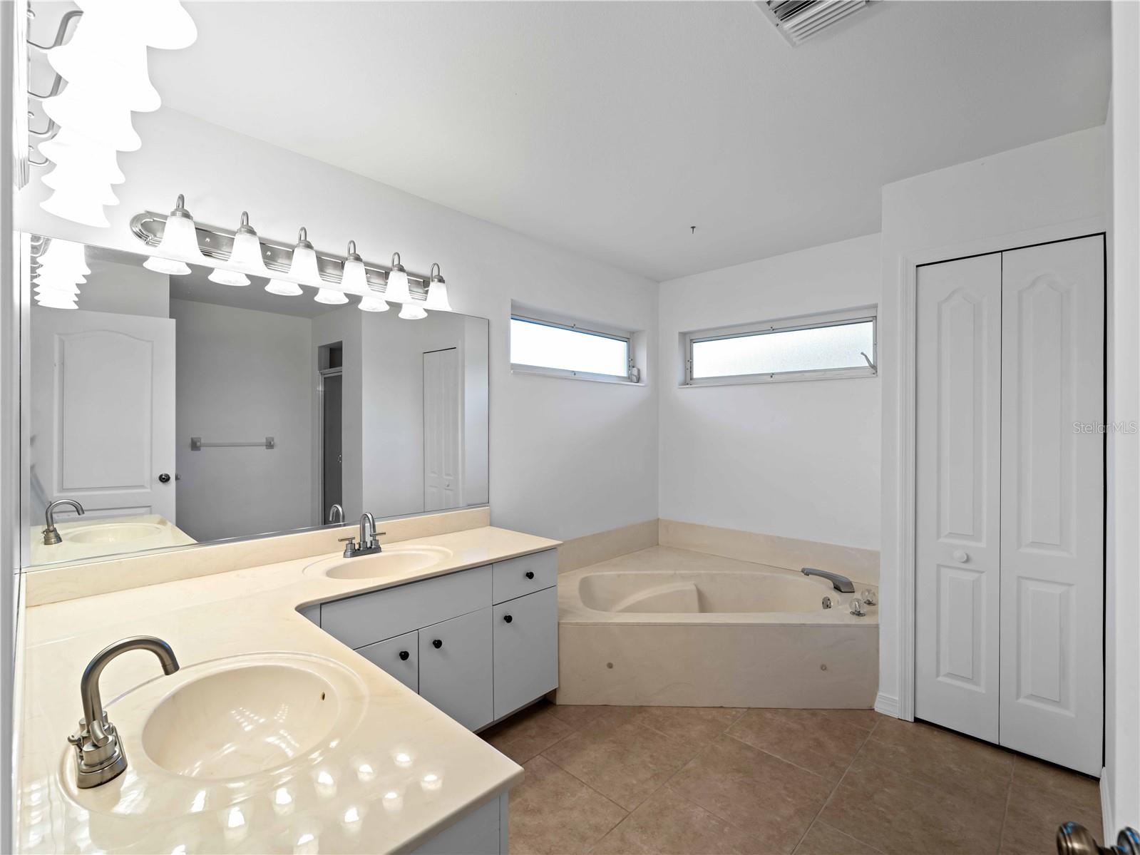 1678 QUAIL LAKE DR, VENICE, FL, 34293