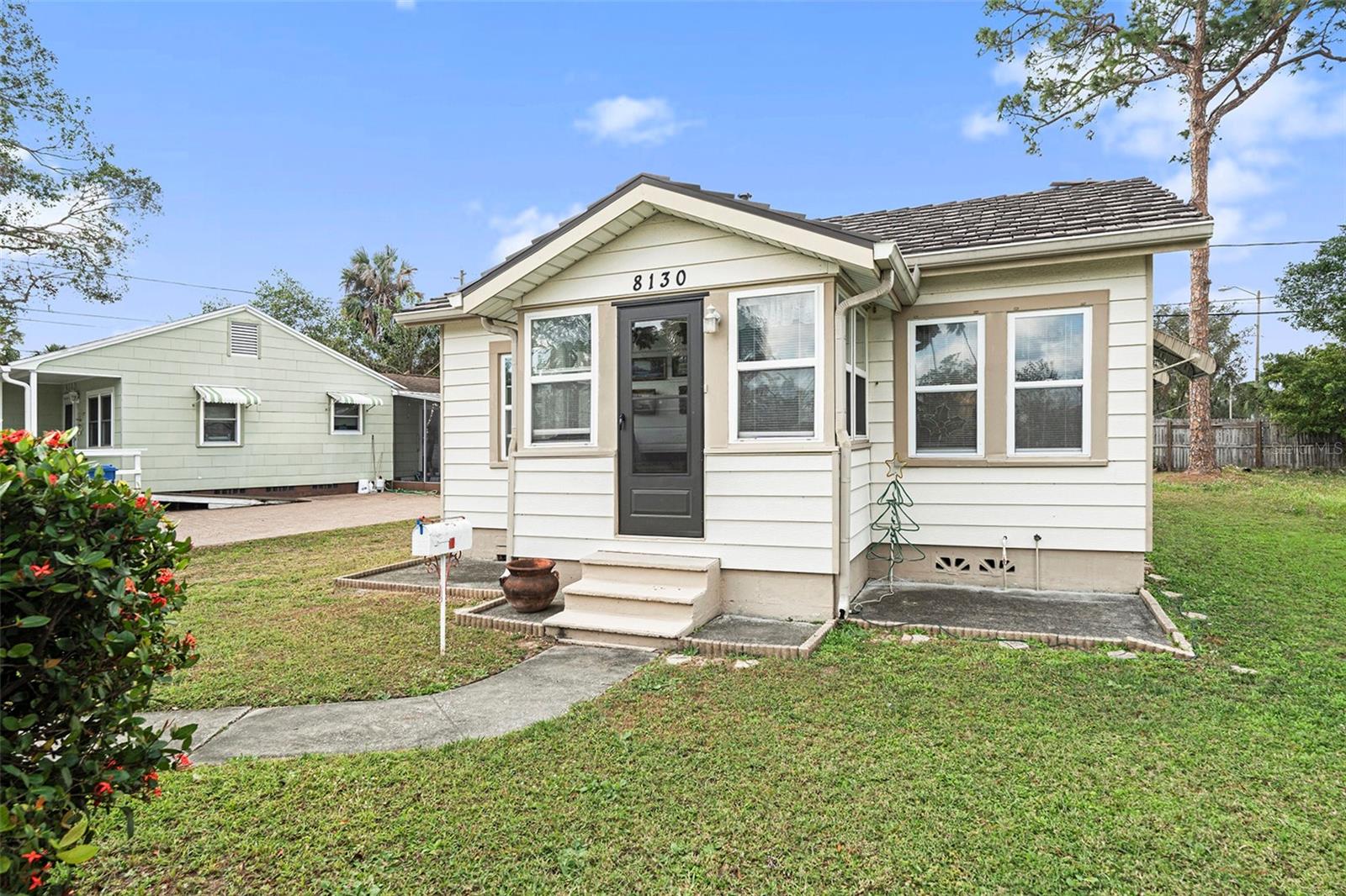 8130 3RD ST N, ST PETERSBURG, FL, 33702