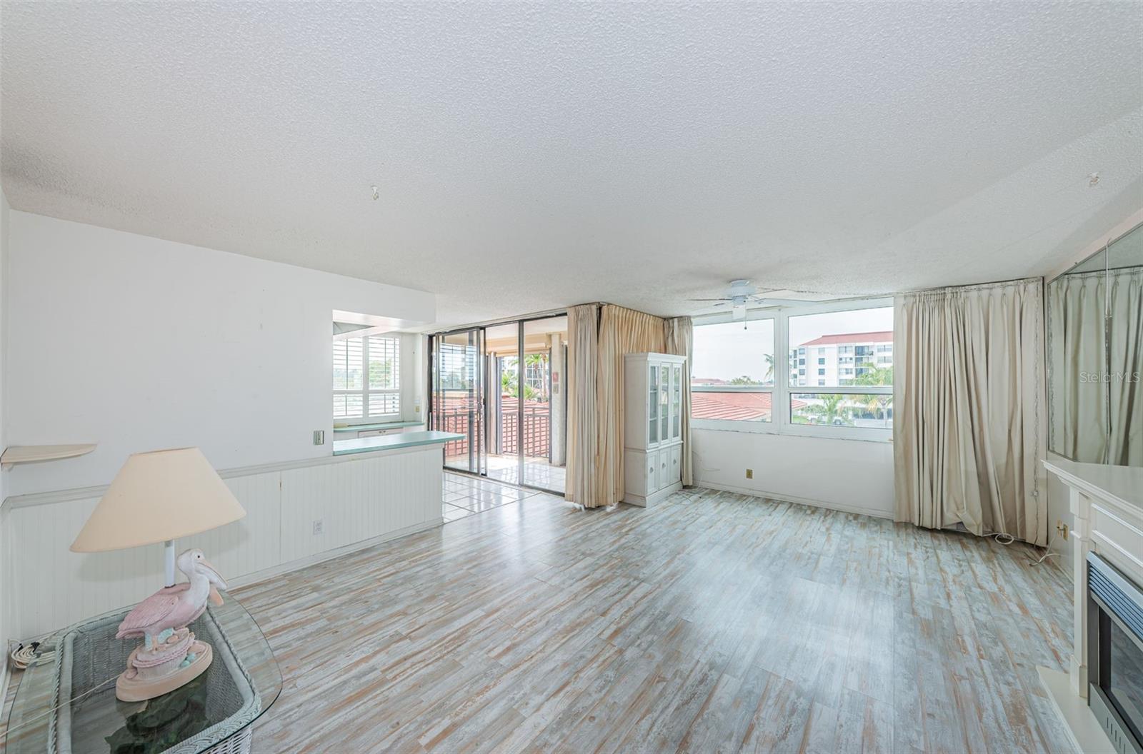 6180 SUN BLVD #302, ST PETERSBURG, FL, 33715