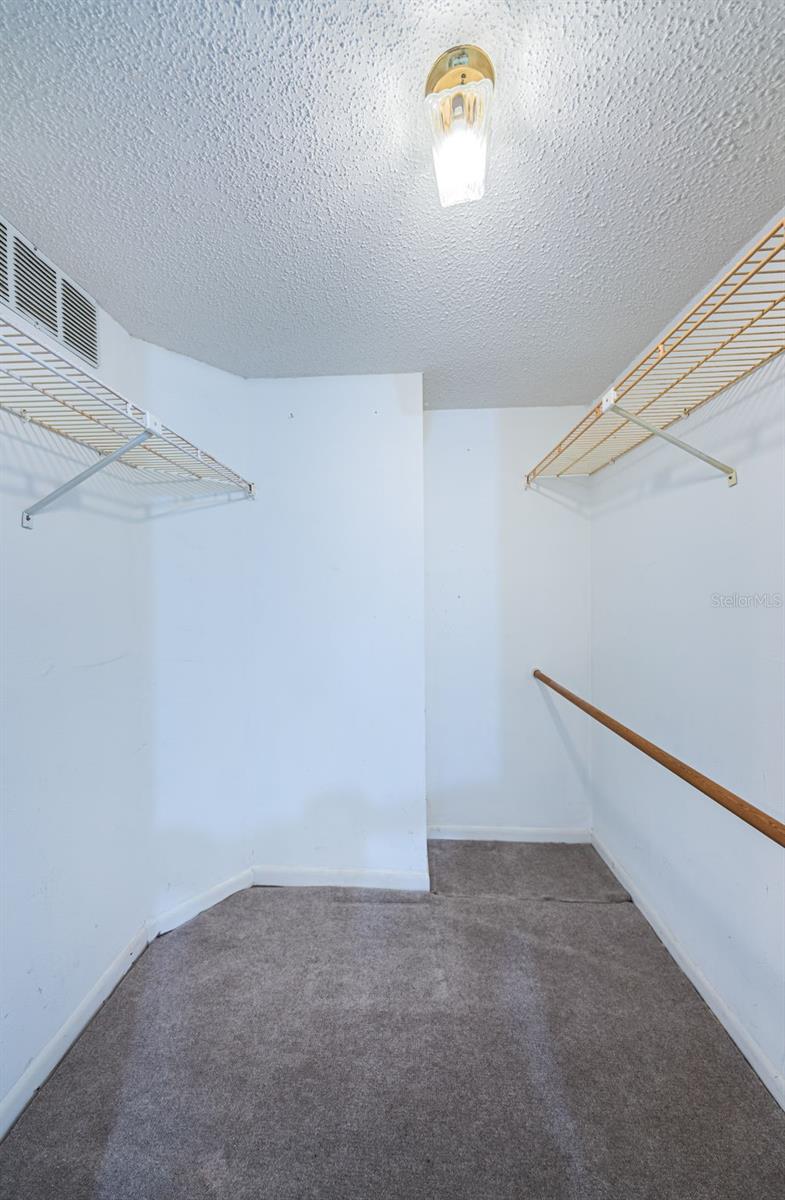 6180 SUN BLVD #302, ST PETERSBURG, FL, 33715