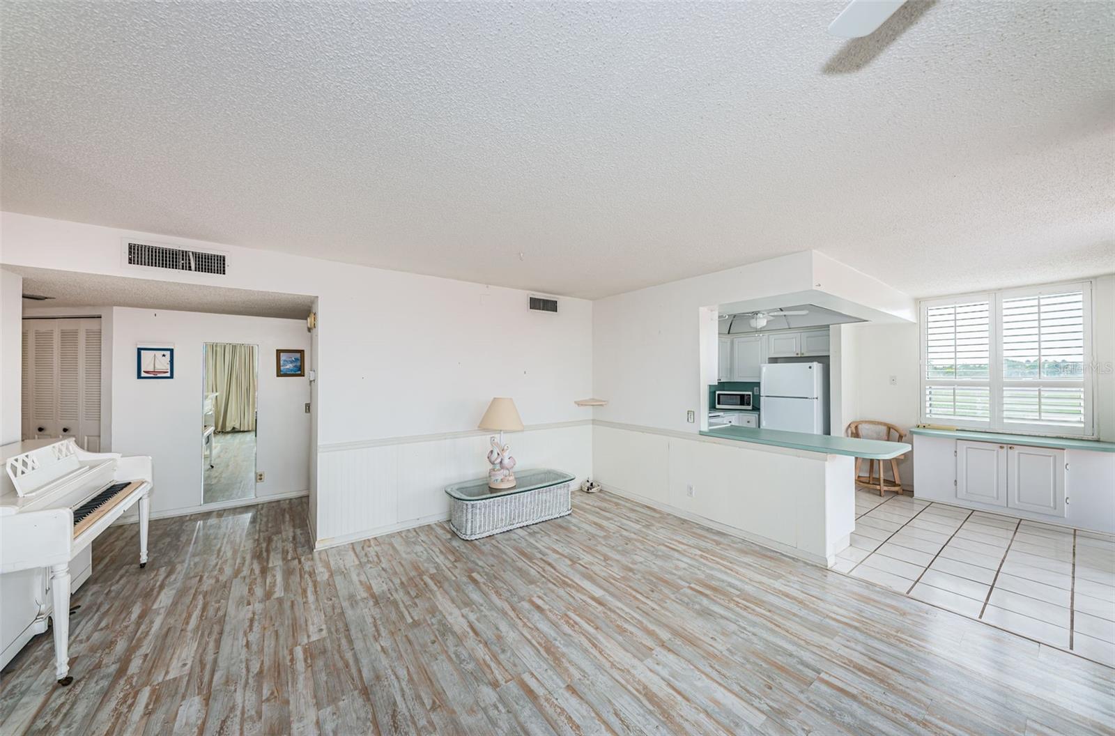 6180 SUN BLVD #302, ST PETERSBURG, FL, 33715