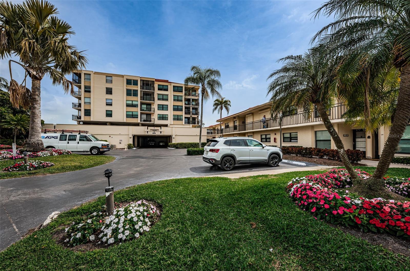 6180 SUN BLVD #302, ST PETERSBURG, FL, 33715