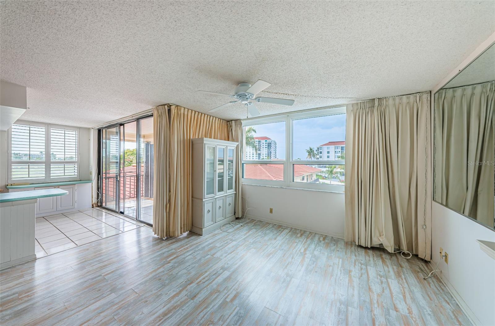 6180 SUN BLVD #302, ST PETERSBURG, FL, 33715