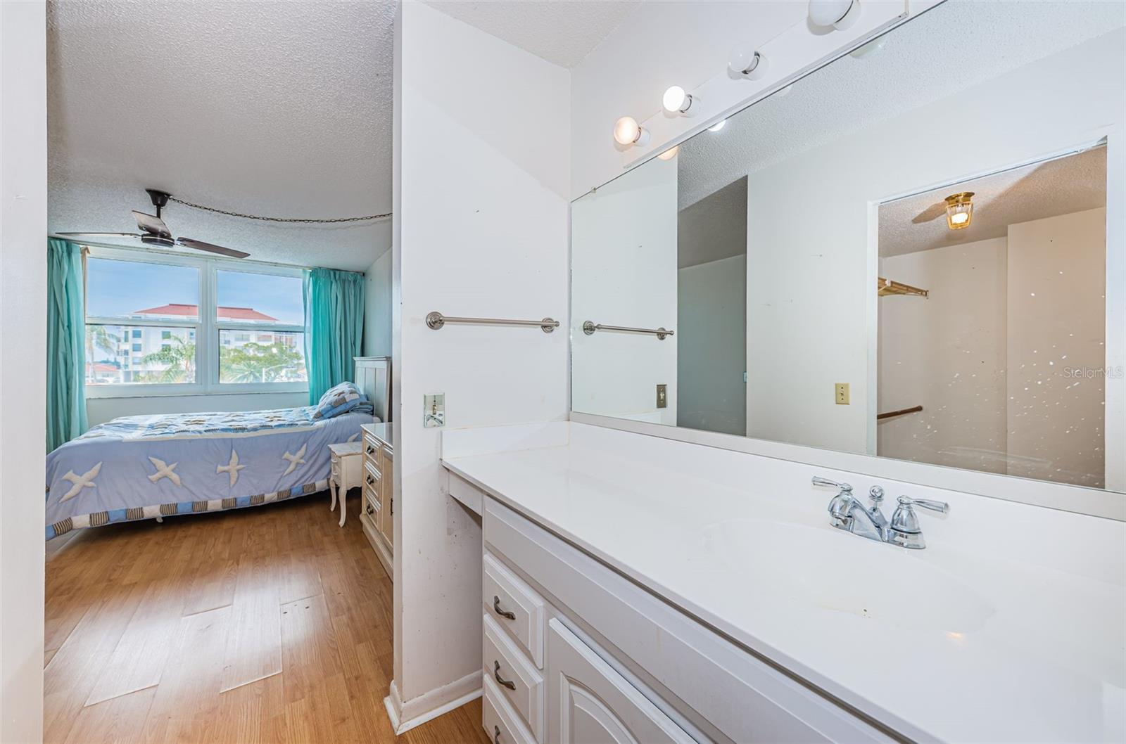 6180 SUN BLVD #302, ST PETERSBURG, FL, 33715