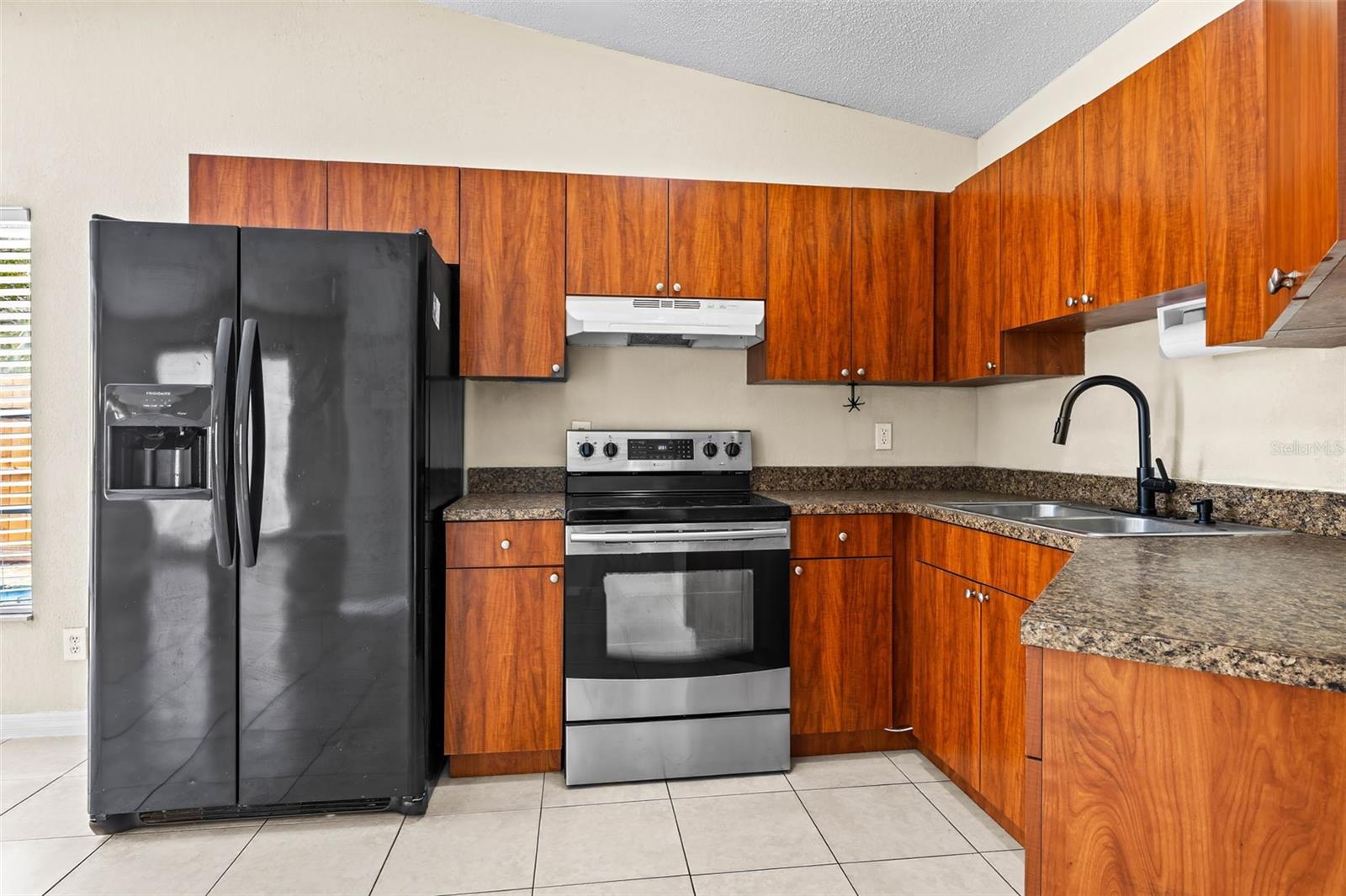9104 SANDCROFT CT, TAMPA, FL, 33615
