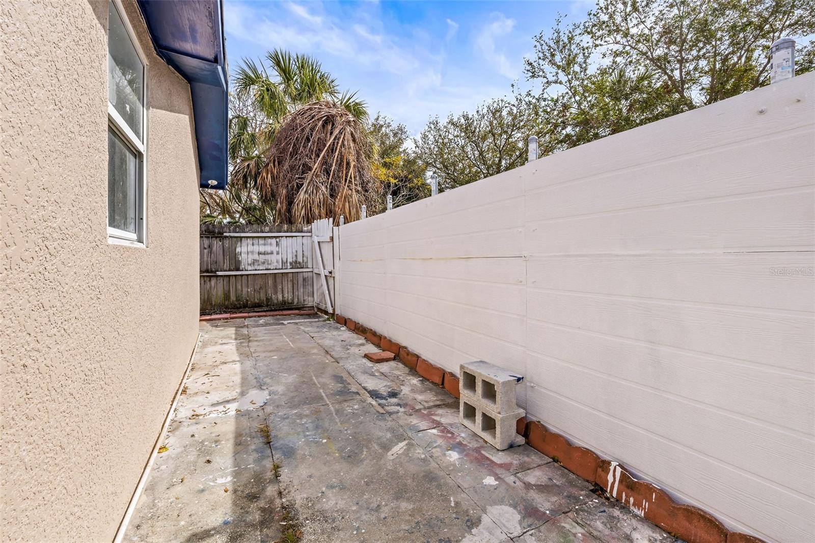 9104 SANDCROFT CT, TAMPA, FL, 33615