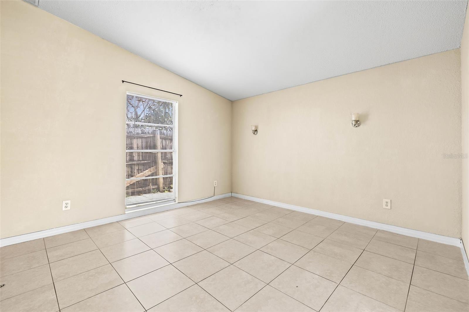 9104 SANDCROFT CT, TAMPA, FL, 33615