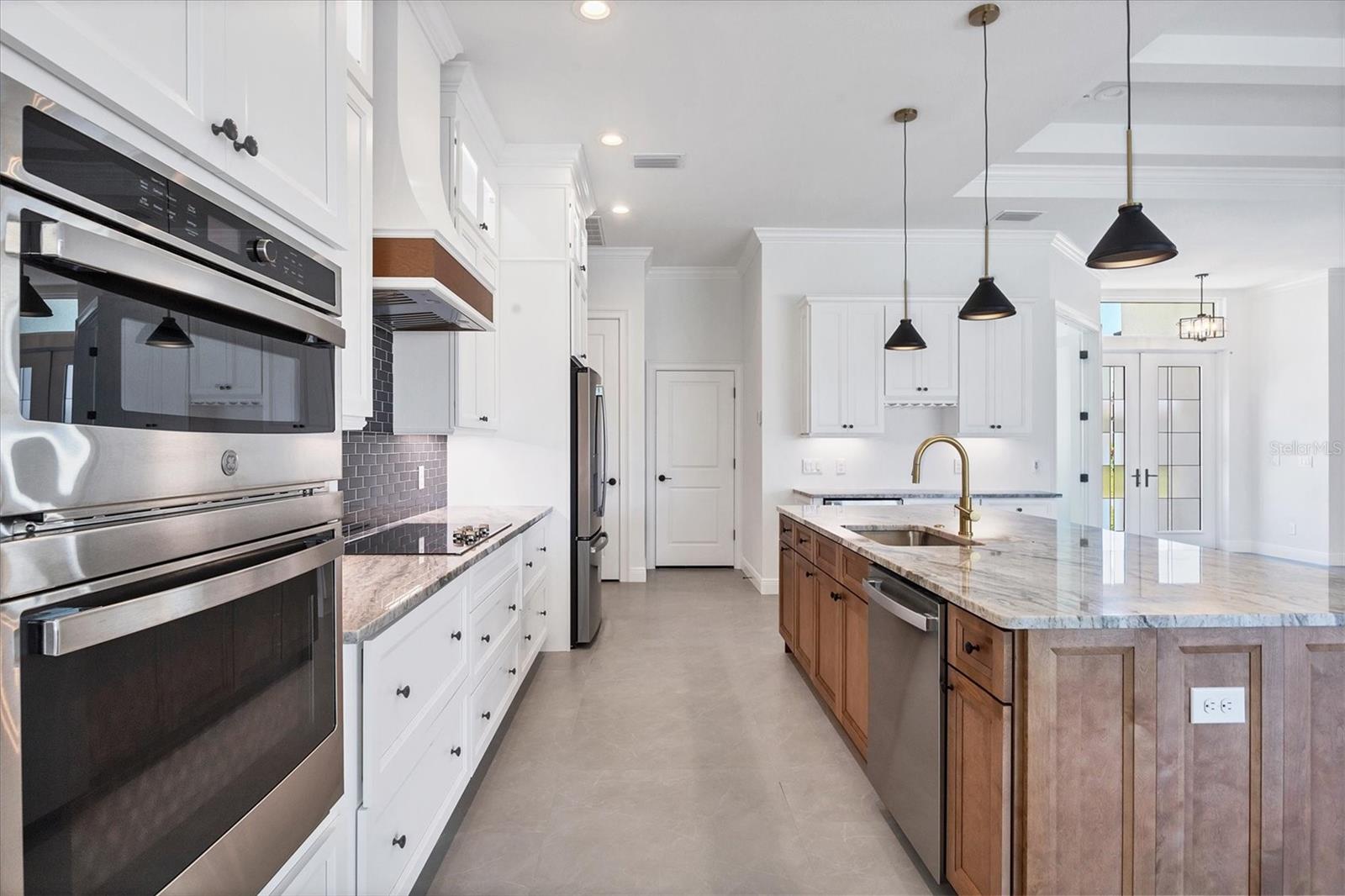 22 WINDWARD RD, PLACIDA, FL, 33946