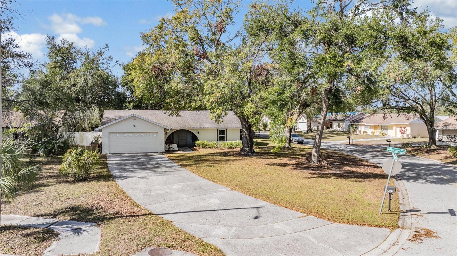 8512 RENALD BLVD, TEMPLE TERRACE, FL, 33637