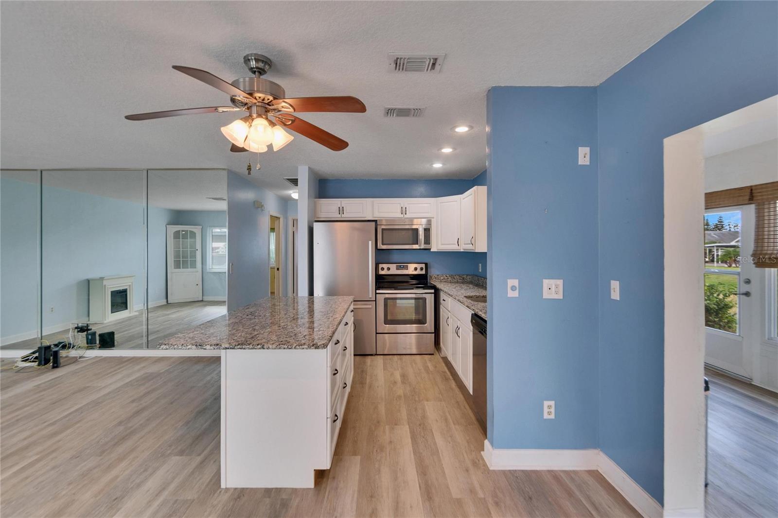 204 GLOUCESTER BLVD #358, SUN CITY CENTER, FL, 33573