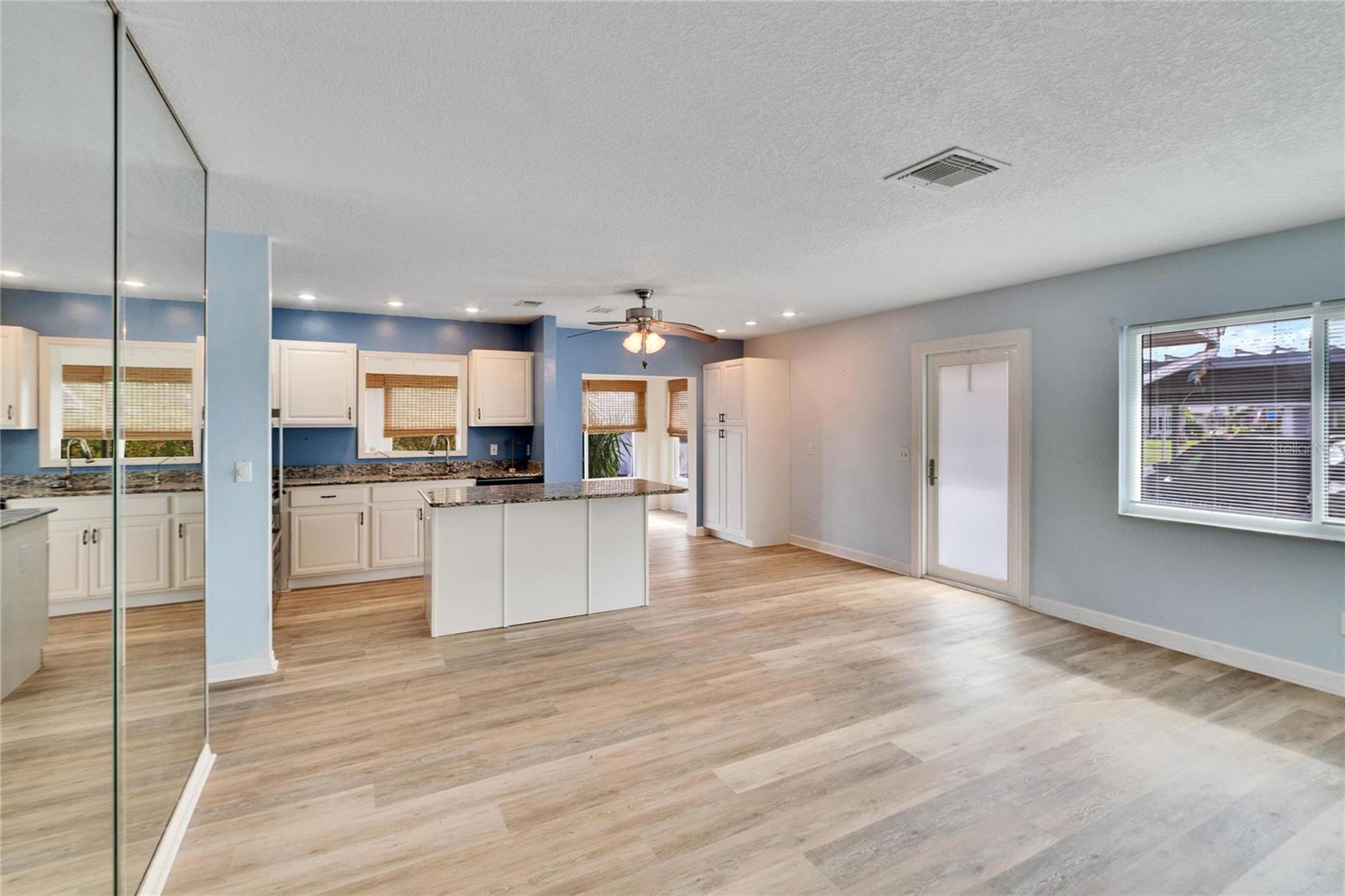 204 GLOUCESTER BLVD #358, SUN CITY CENTER, FL, 33573