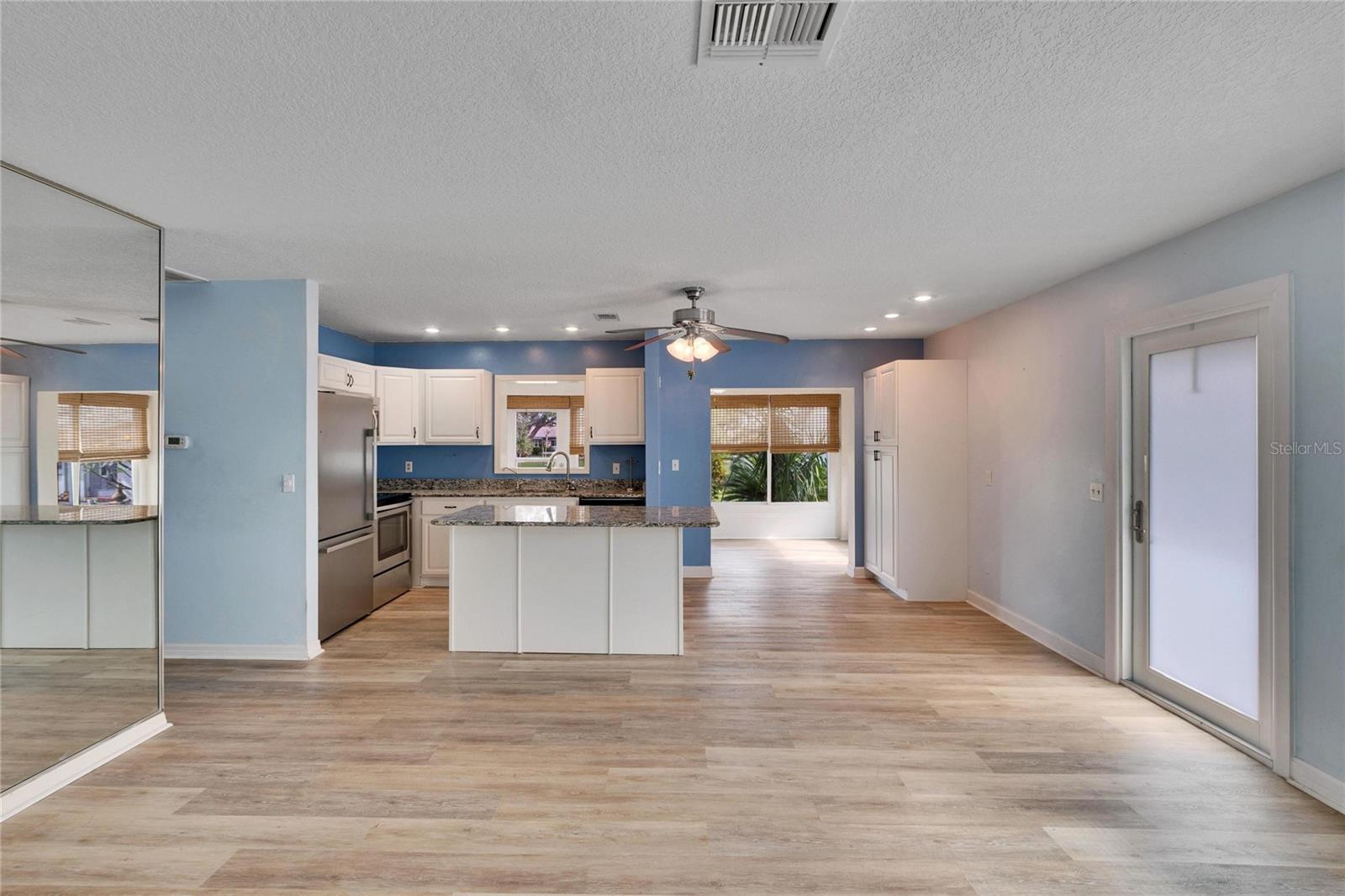 204 GLOUCESTER BLVD #358, SUN CITY CENTER, FL, 33573