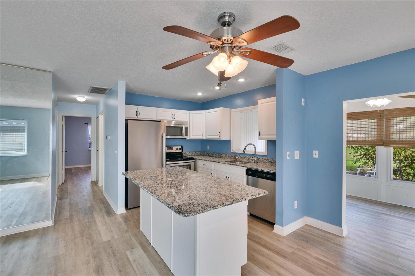 204 GLOUCESTER BLVD #358, SUN CITY CENTER, FL, 33573