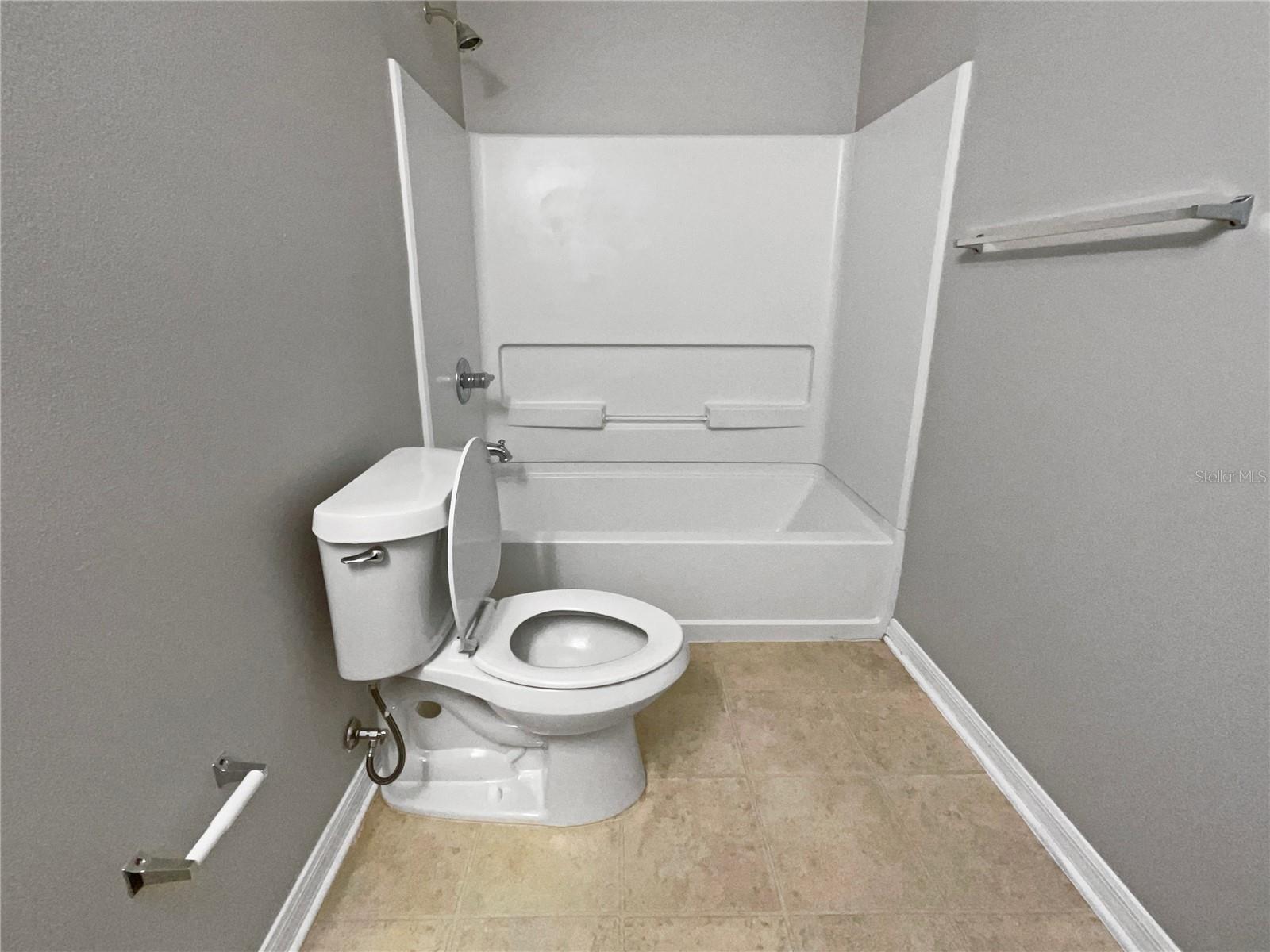 4580 LIMERICK DR, TAMPA, FL, 33610