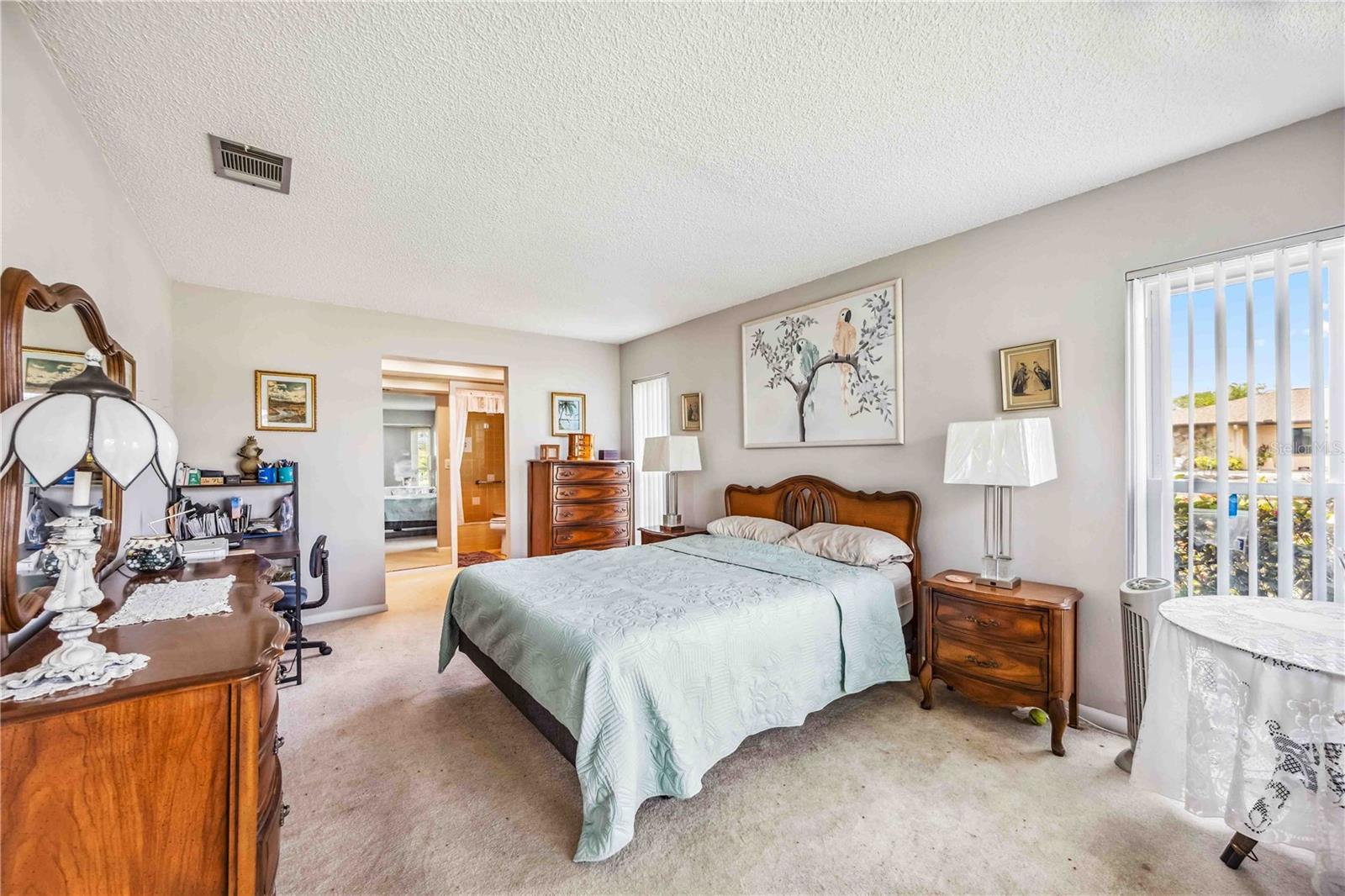 546 HIGHLAND AVE NW, PORT CHARLOTTE, FL, 33952