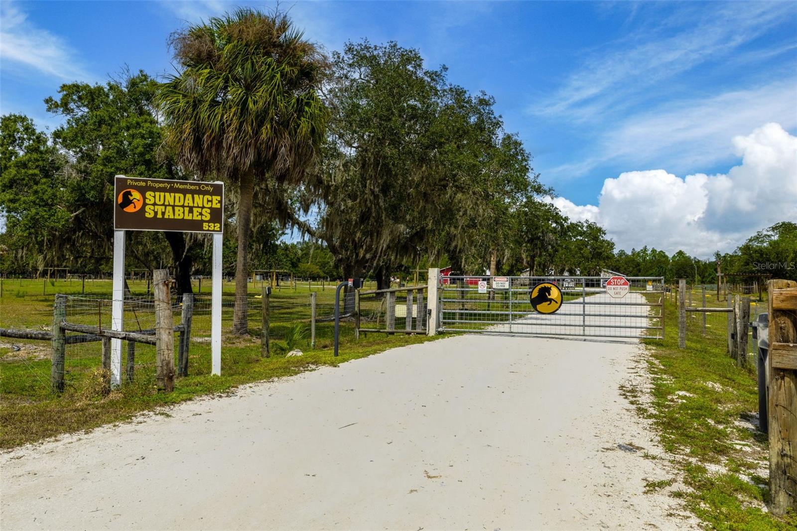 3217 STAGECOACH TRL, WIMAUMA, FL, 33598