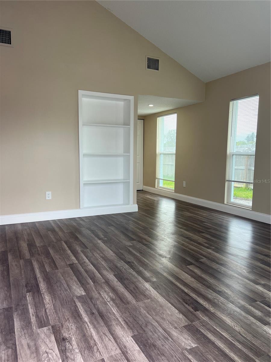 488 88TH AVE N, ST PETERSBURG, FL, 33702