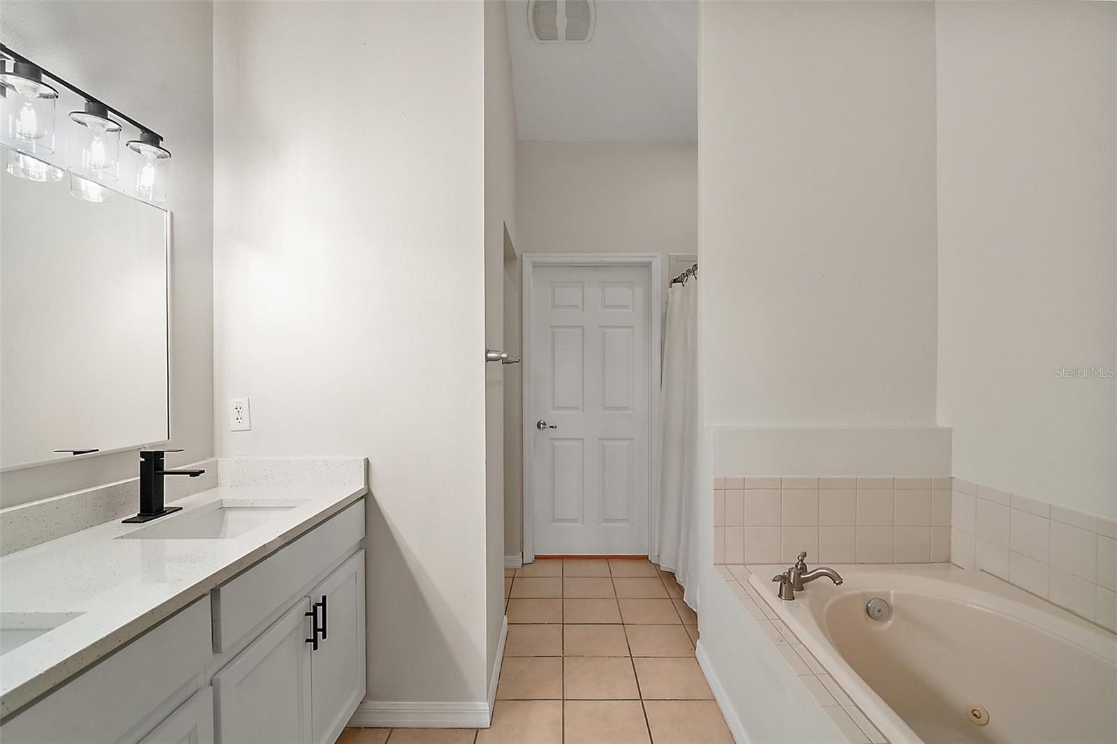 221 BROOKDALE LOOP, CLERMONT, FL, 34711