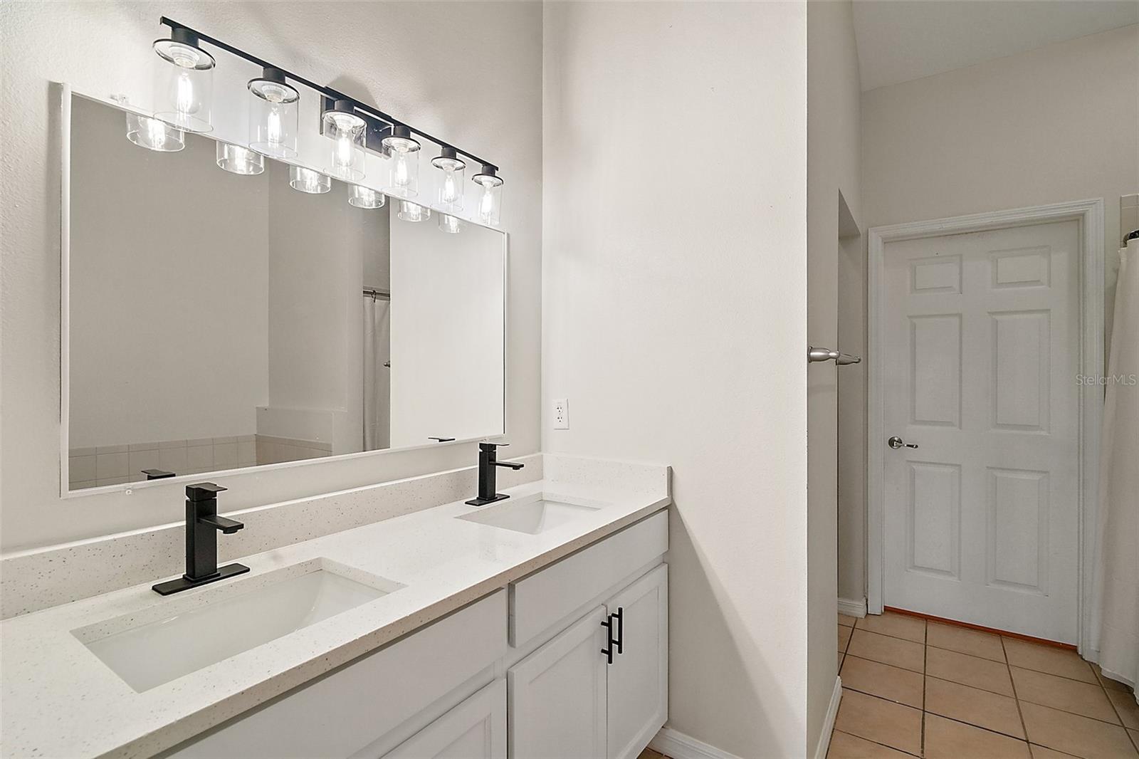 221 BROOKDALE LOOP, CLERMONT, FL, 34711