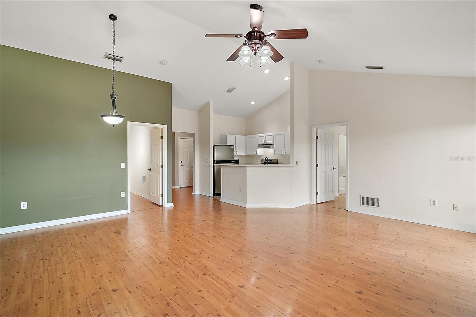 221 BROOKDALE LOOP, CLERMONT, FL, 34711