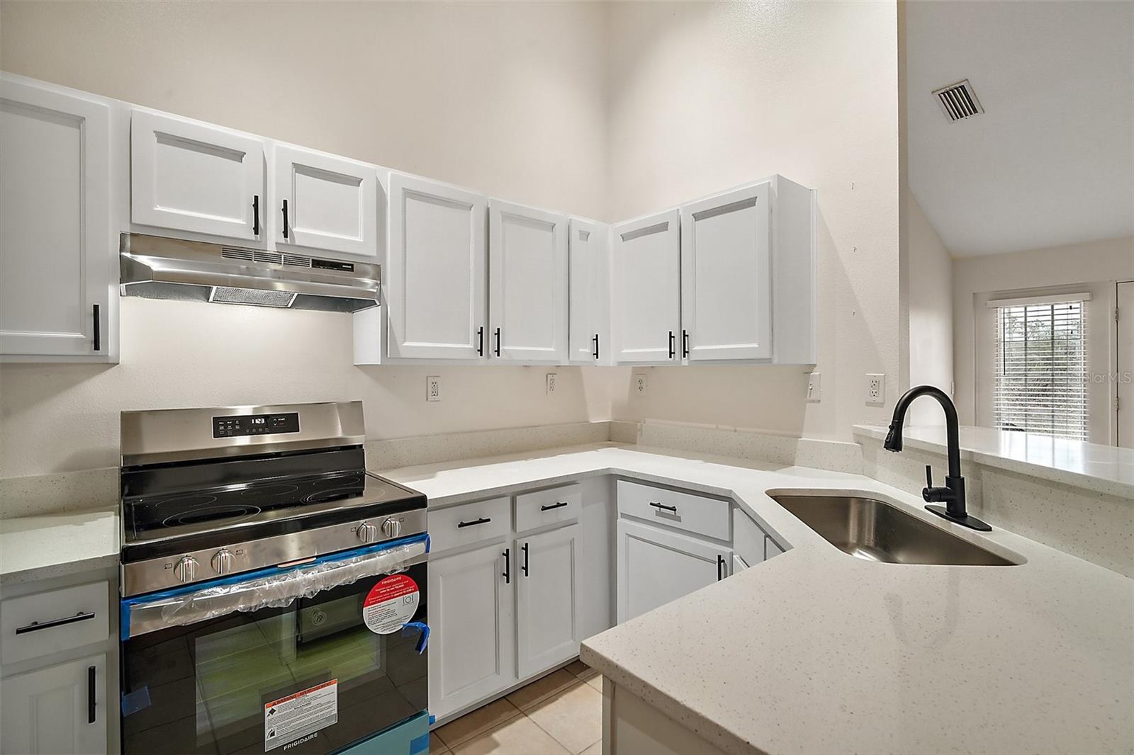 221 BROOKDALE LOOP, CLERMONT, FL, 34711