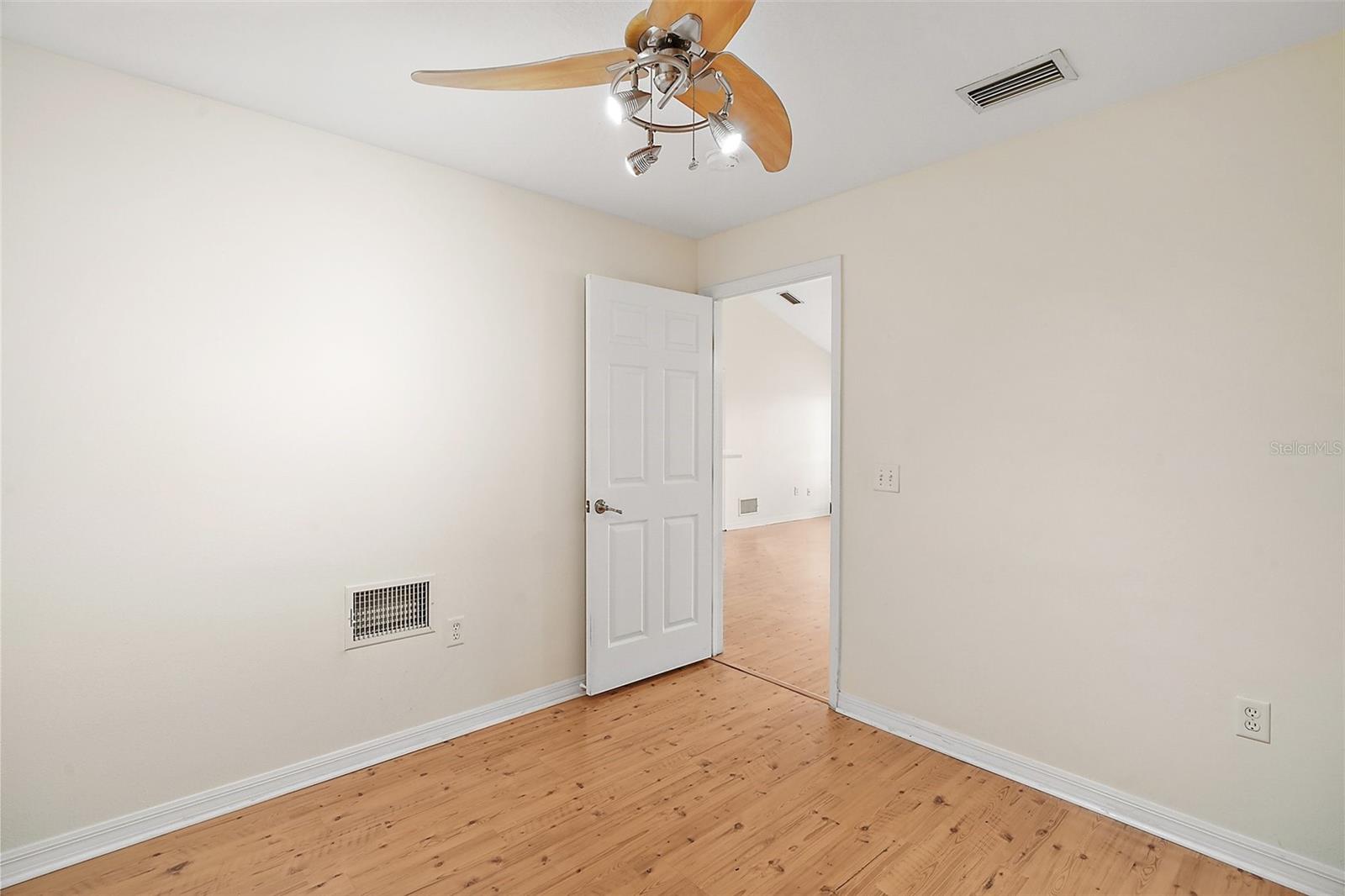 221 BROOKDALE LOOP, CLERMONT, FL, 34711