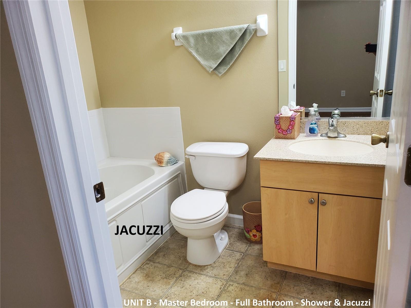 20 REGIS LN #B, PALM COAST, FL, 32164