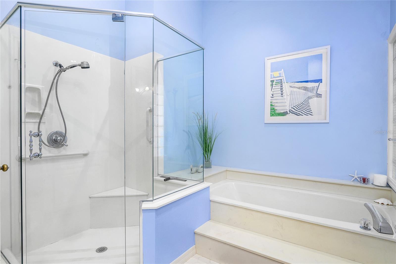 52 GOLF COTTAGE DR, NAPLES, FL, 34105