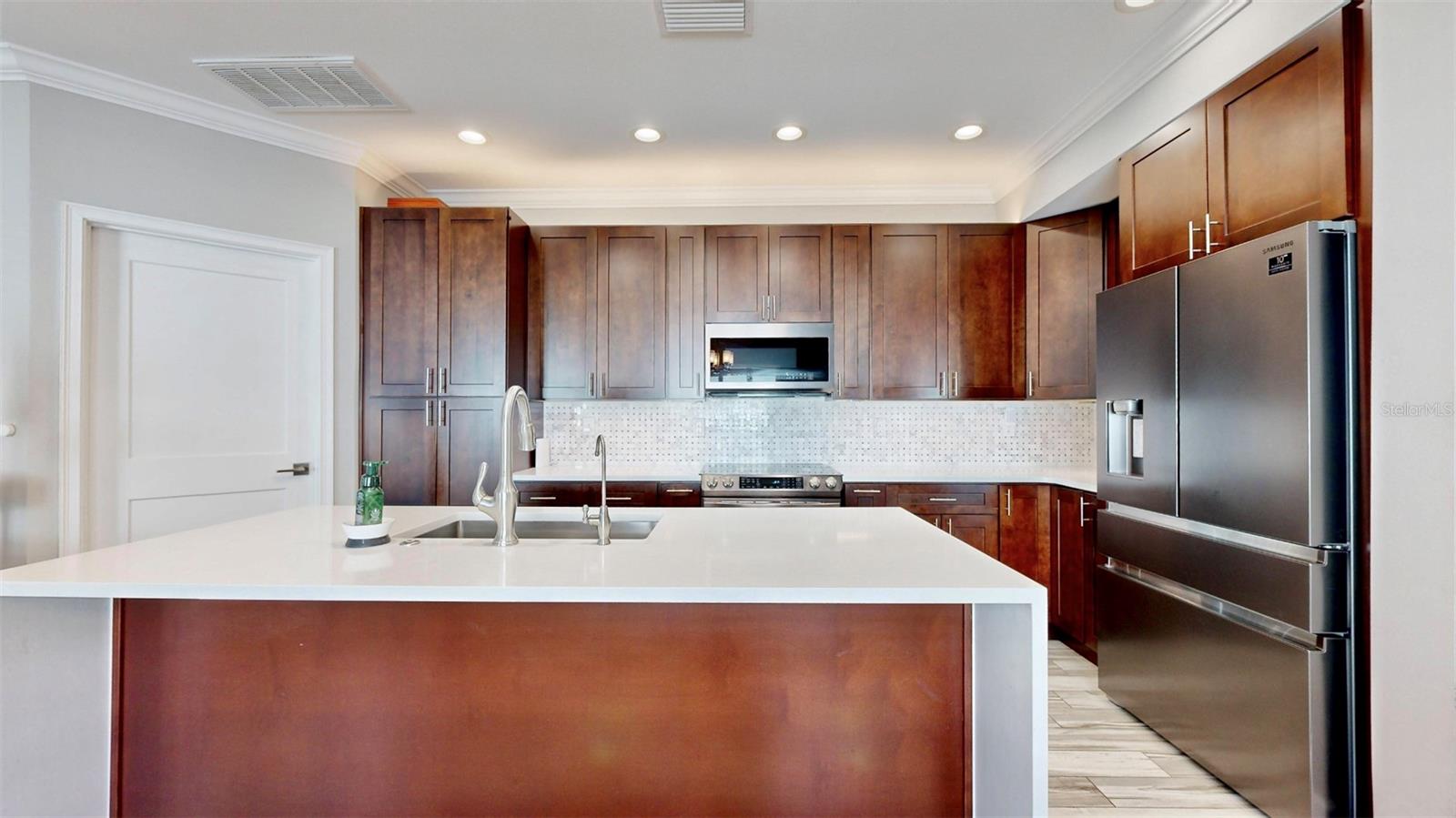 1957 WHITNEY OAKS BLVD, CLEARWATER, FL, 33760