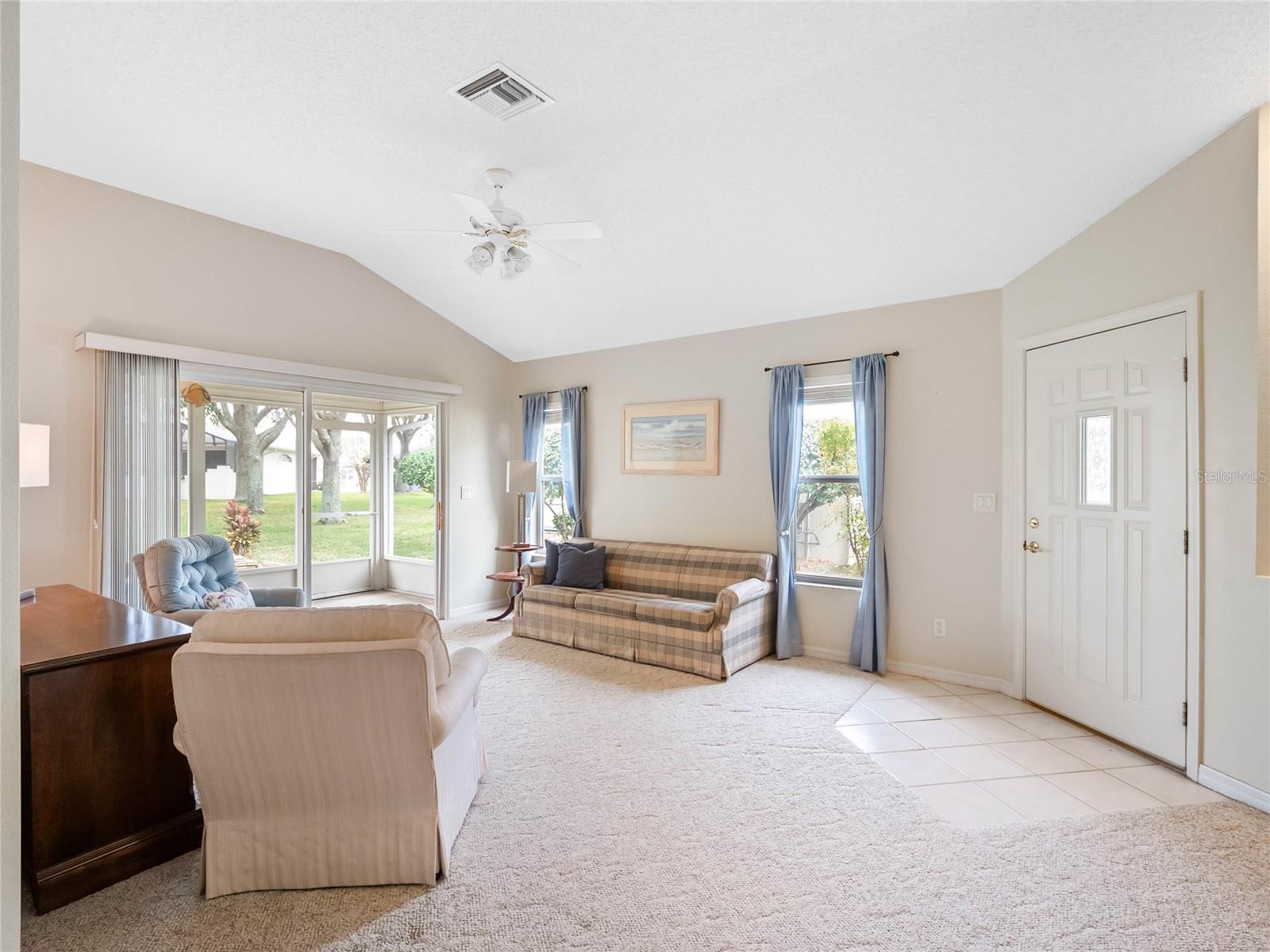 5520 SIR CHURCHILL DR, LEESBURG, FL, 34748
