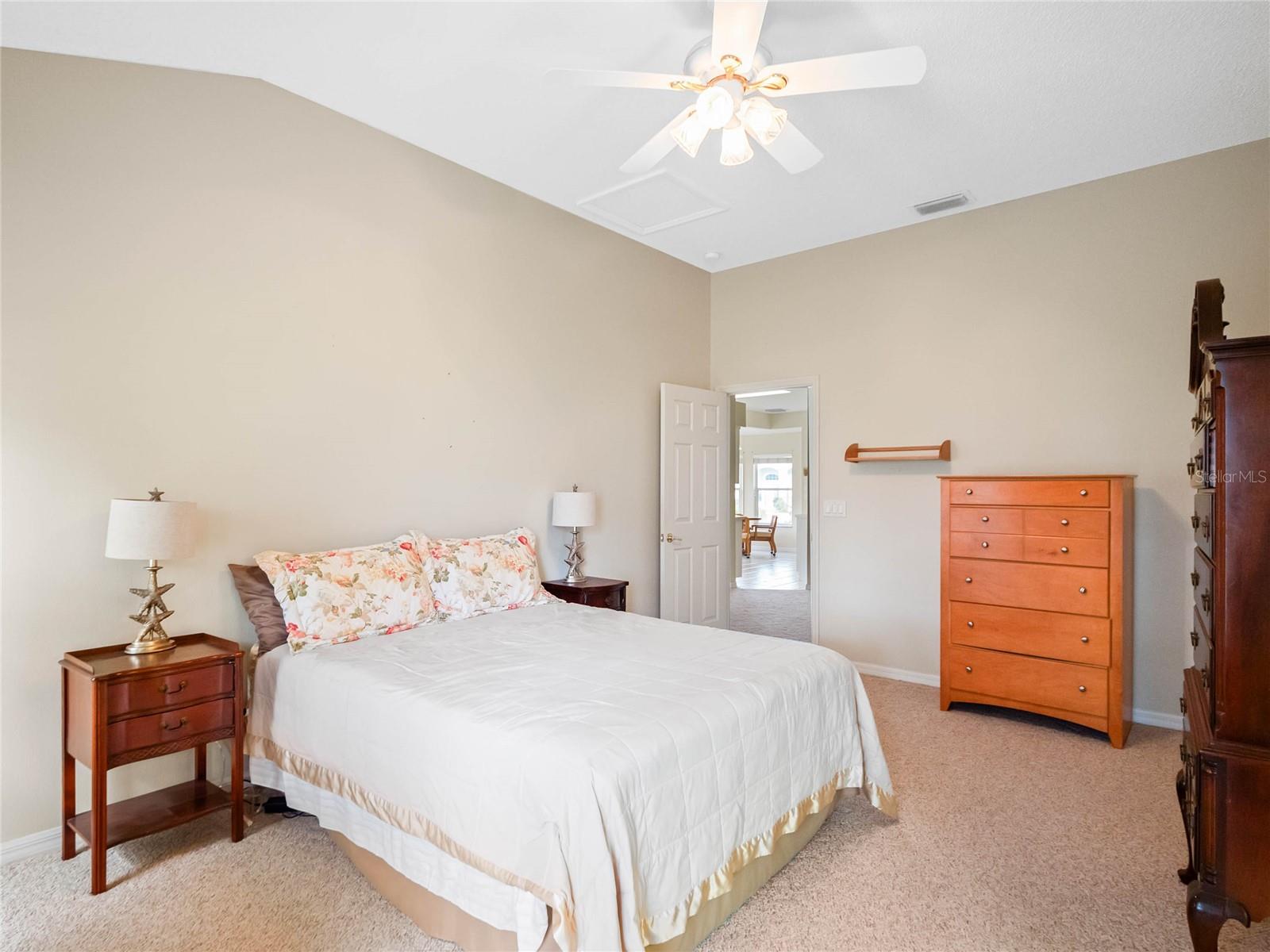5520 SIR CHURCHILL DR, LEESBURG, FL, 34748