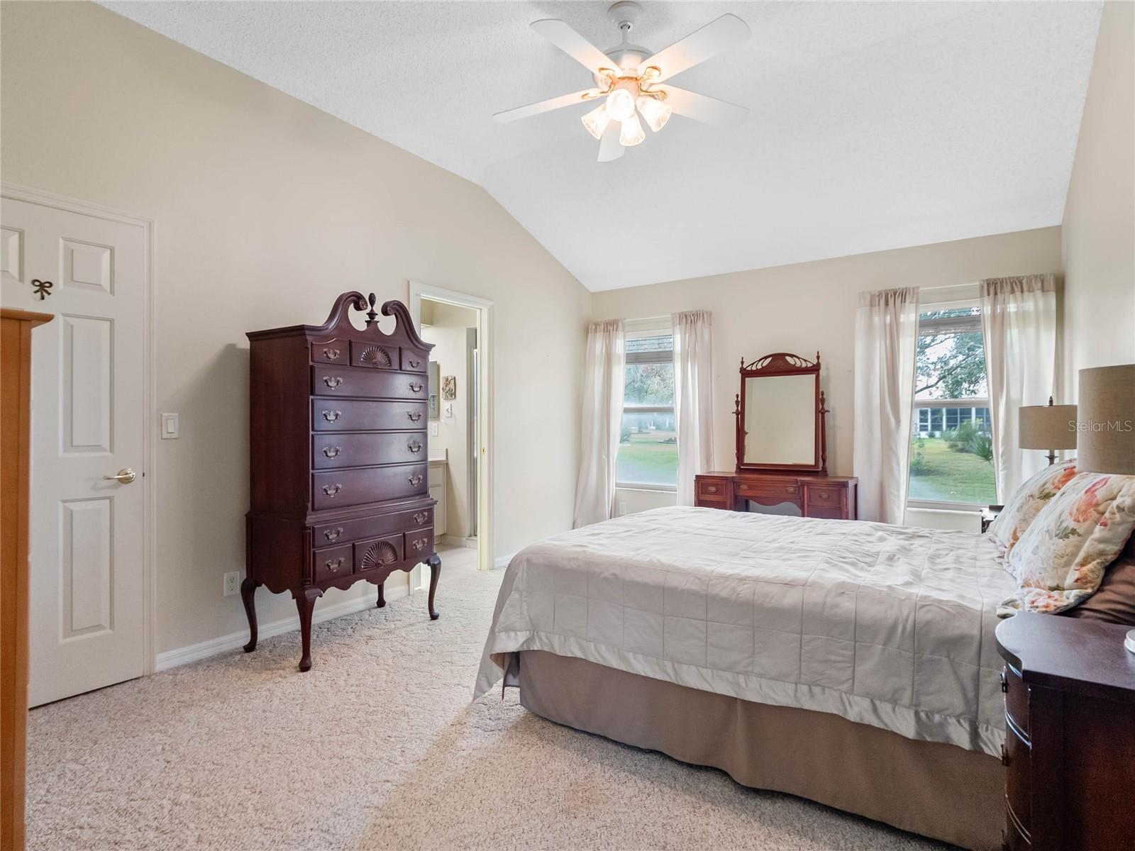 5520 SIR CHURCHILL DR, LEESBURG, FL, 34748