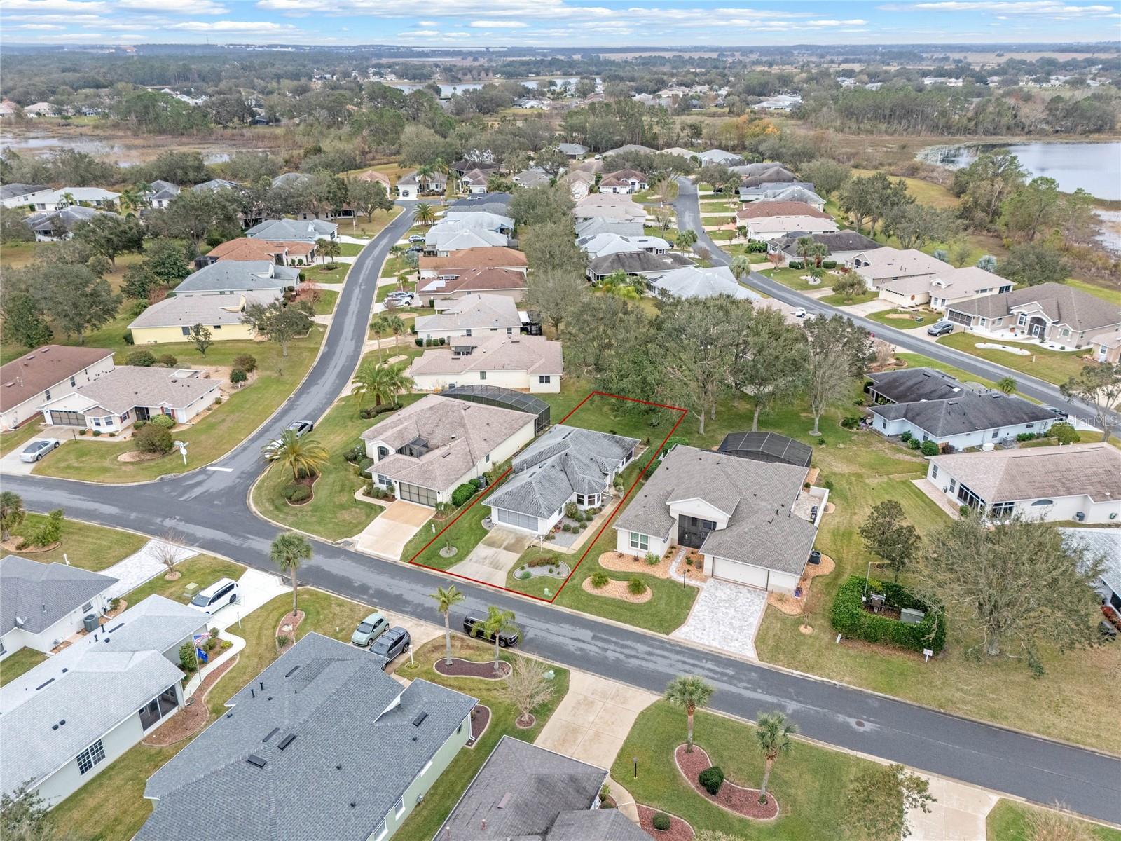 5520 SIR CHURCHILL DR, LEESBURG, FL, 34748