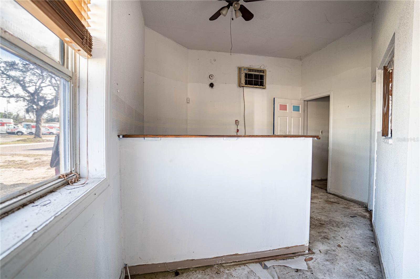 194 DR J A WILTSHIRE AVE E, LAKE WALES, FL, 33853