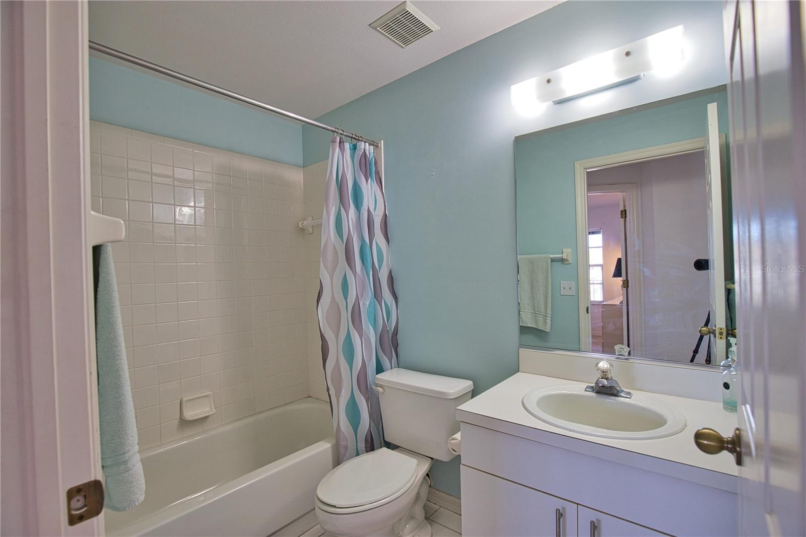 201 SILVER LAKE DR #204, VENICE, FL, 34292
