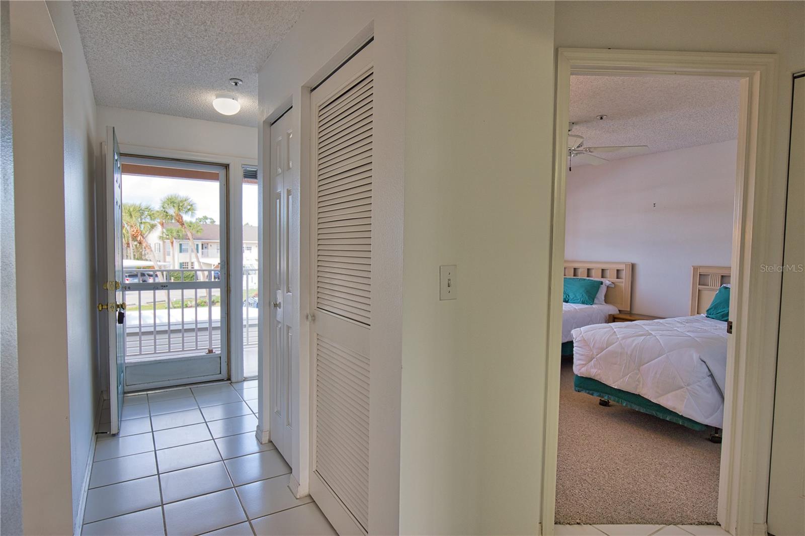 201 SILVER LAKE DR #204, VENICE, FL, 34292