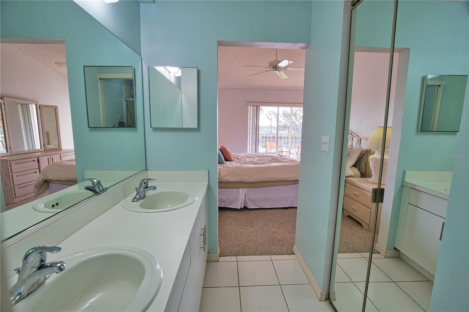 201 SILVER LAKE DR #204, VENICE, FL, 34292