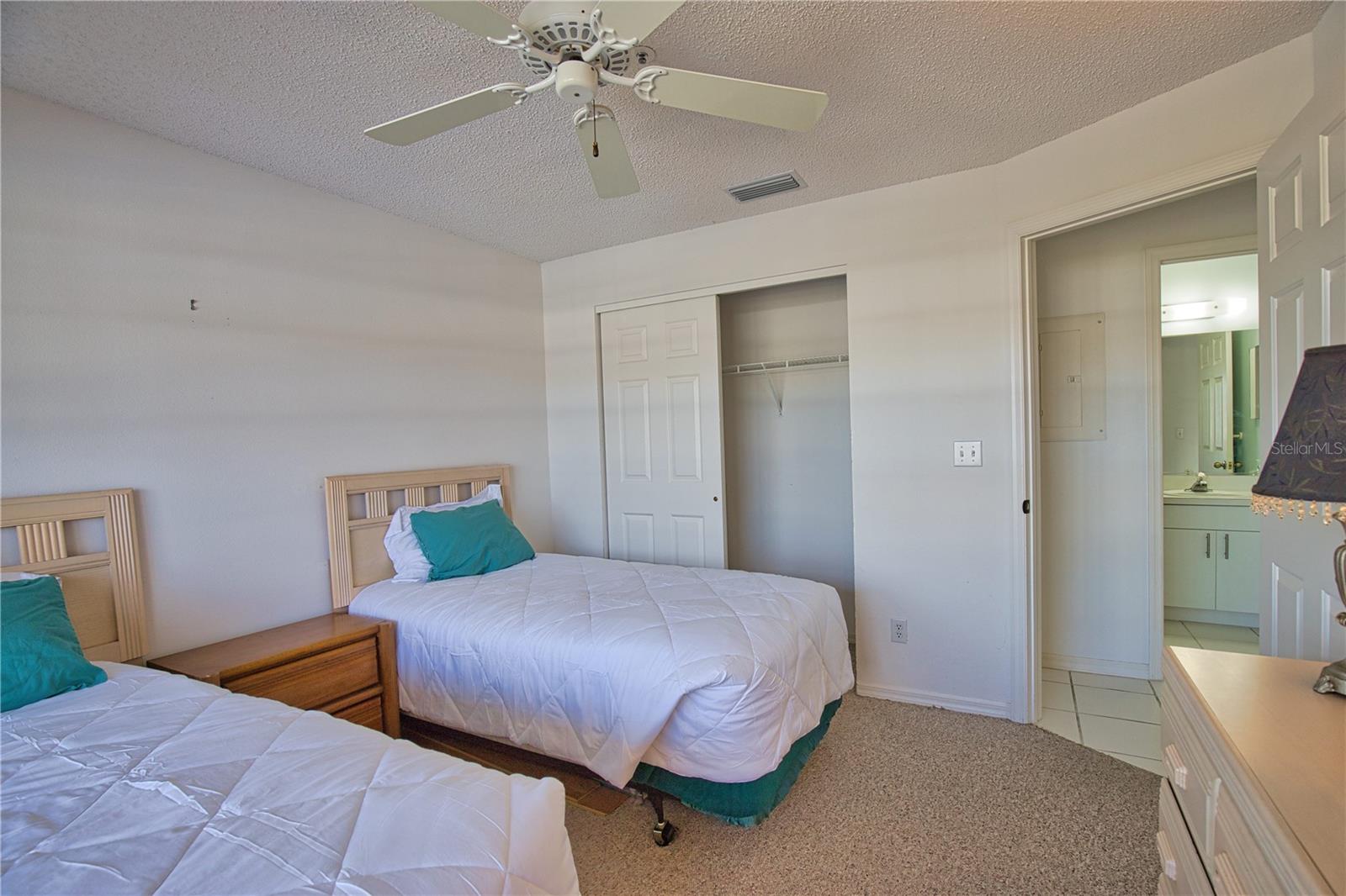 201 SILVER LAKE DR #204, VENICE, FL, 34292