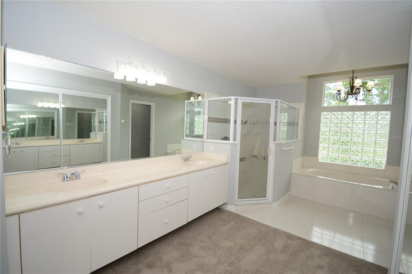 19 MEADOW BROOKE LN, ORMOND BEACH, FL, 32174