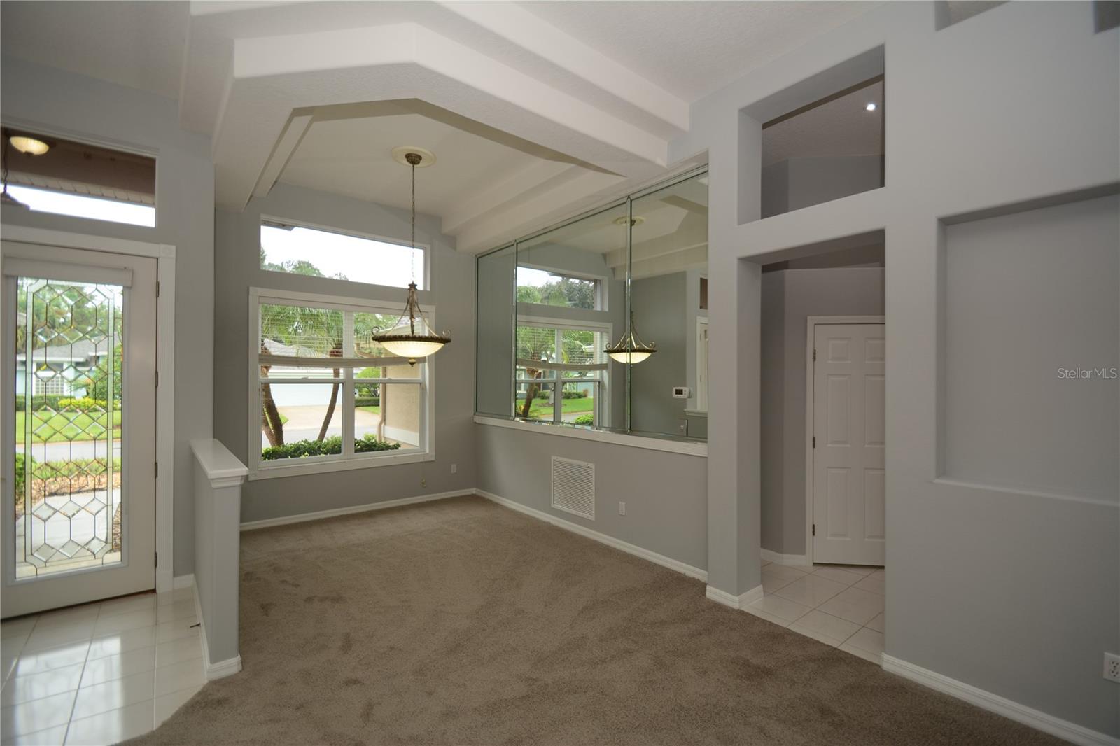 19 MEADOW BROOKE LN, ORMOND BEACH, FL, 32174