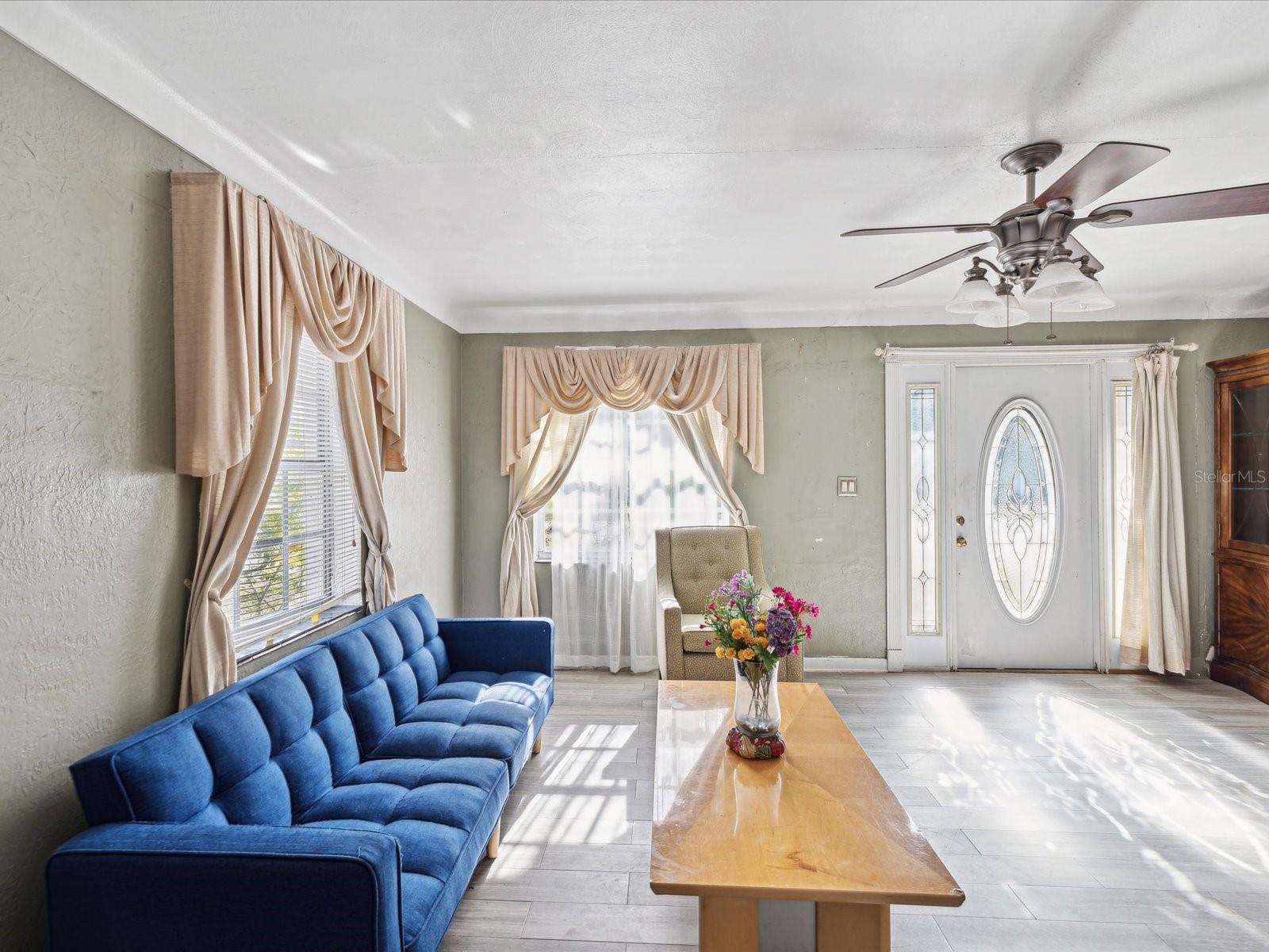 2201 30TH AVE N, ST PETERSBURG, FL, 33713