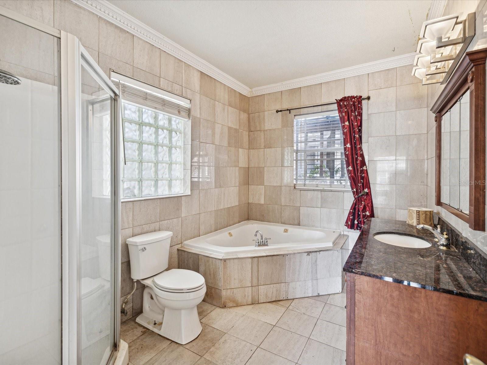 2201 30TH AVE N, ST PETERSBURG, FL, 33713