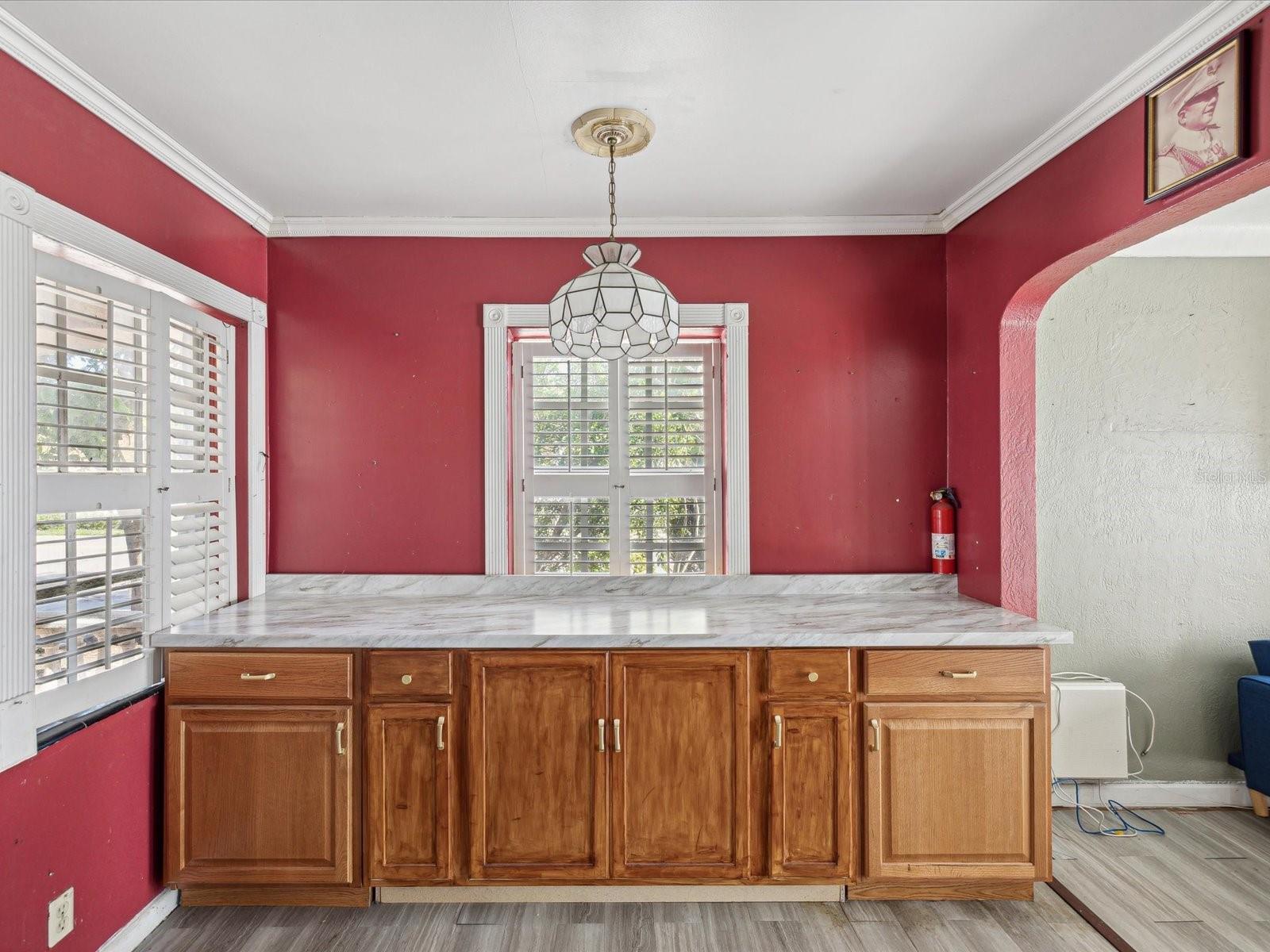 2201 30TH AVE N, ST PETERSBURG, FL, 33713