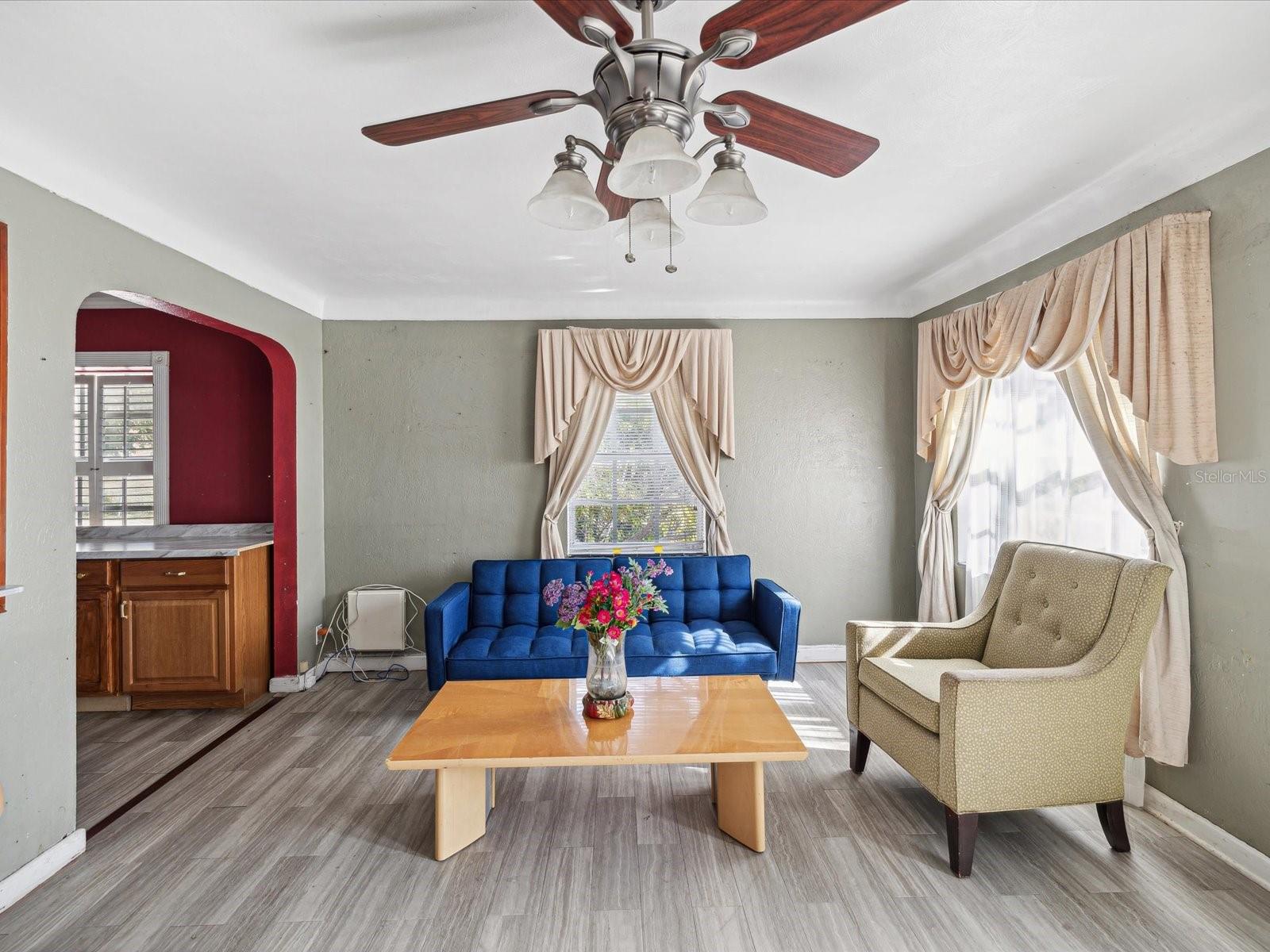 2201 30TH AVE N, ST PETERSBURG, FL, 33713