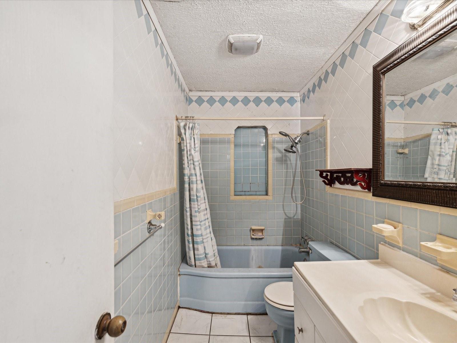 2201 30TH AVE N, ST PETERSBURG, FL, 33713